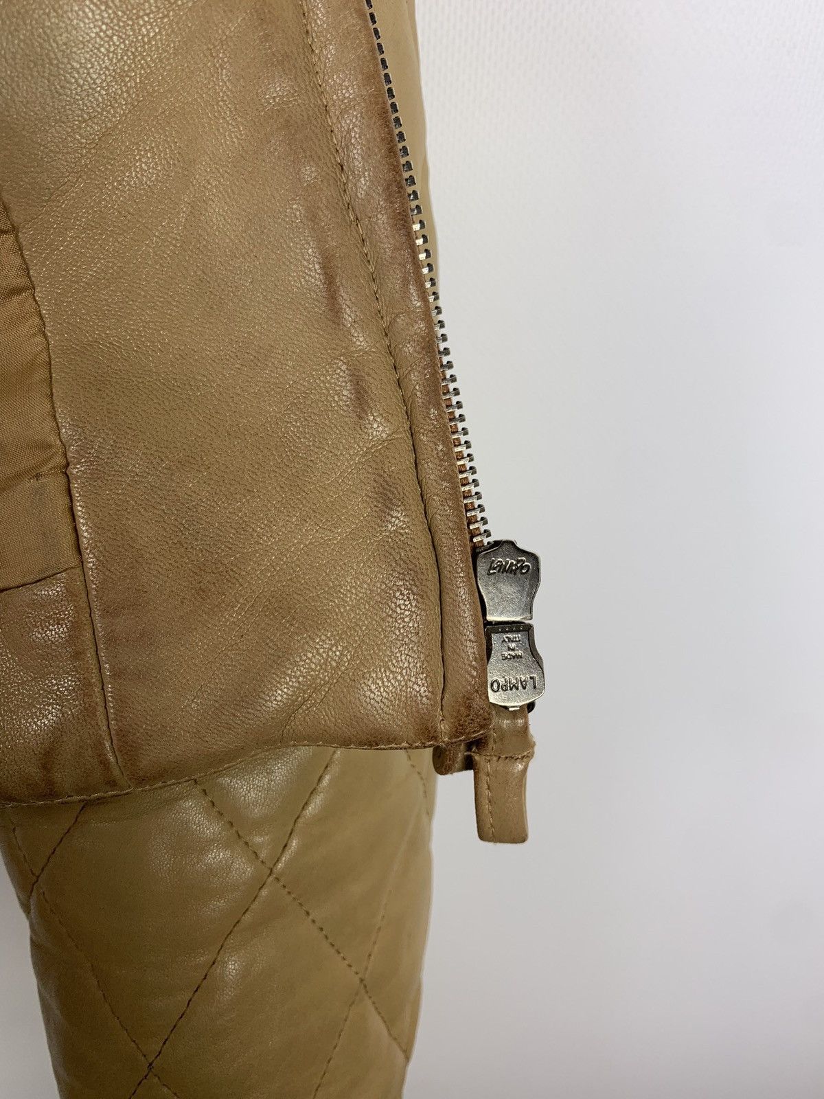 Burberry × Vintage Burberry London vintage women’s quilted leather jacket Size S / US 4 / IT 40 - 22 Thumbnail