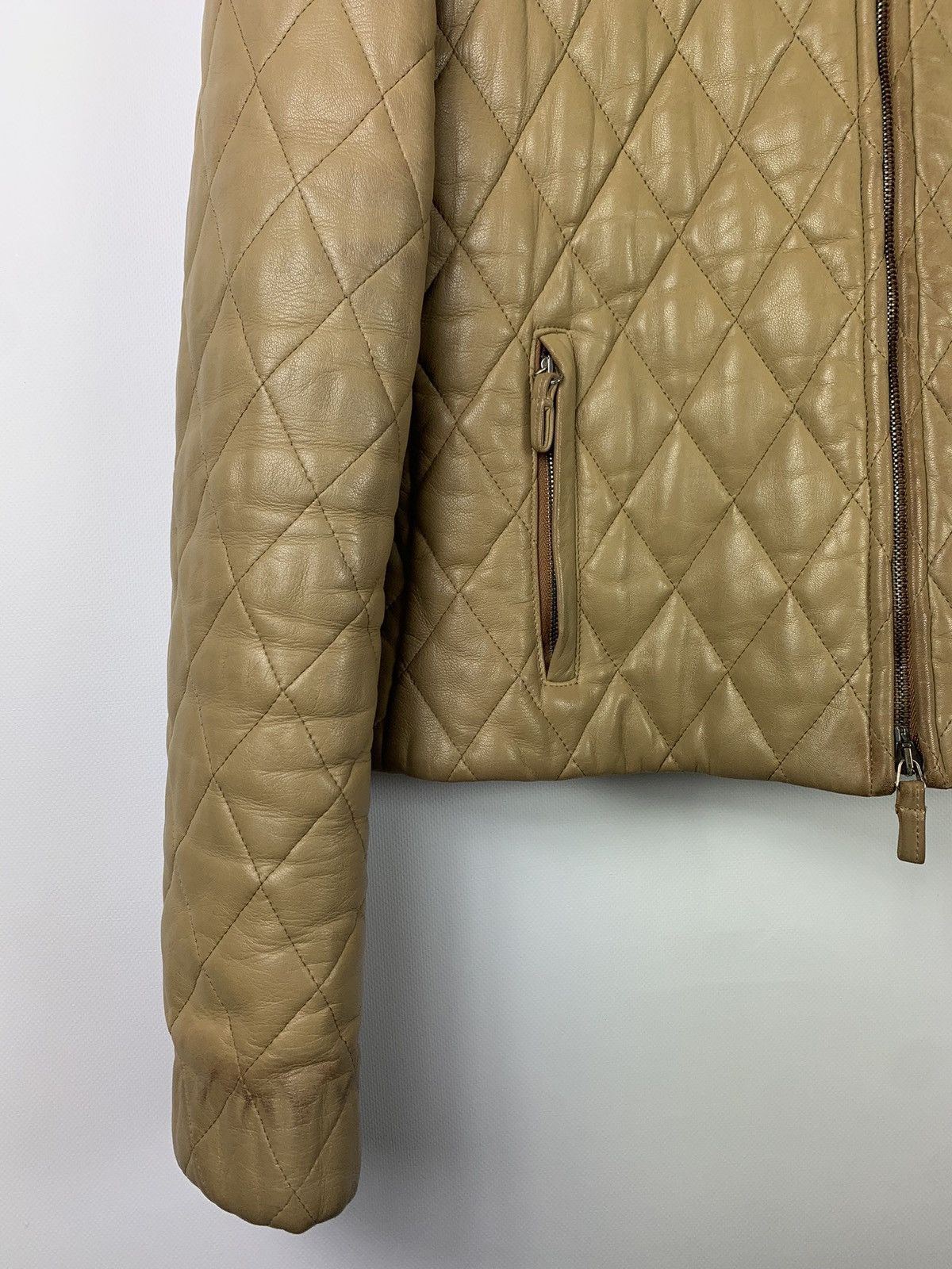 Burberry × Vintage Burberry London vintage women’s quilted leather jacket Size S / US 4 / IT 40 - 4 Thumbnail