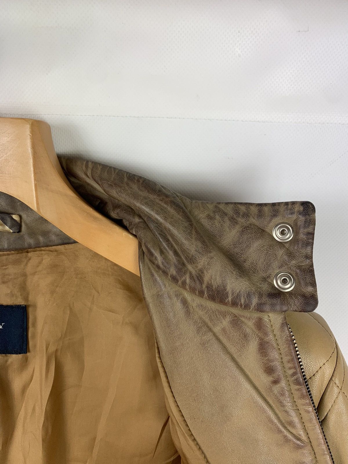 Burberry × Vintage Burberry London vintage women’s quilted leather jacket Size S / US 4 / IT 40 - 21 Thumbnail
