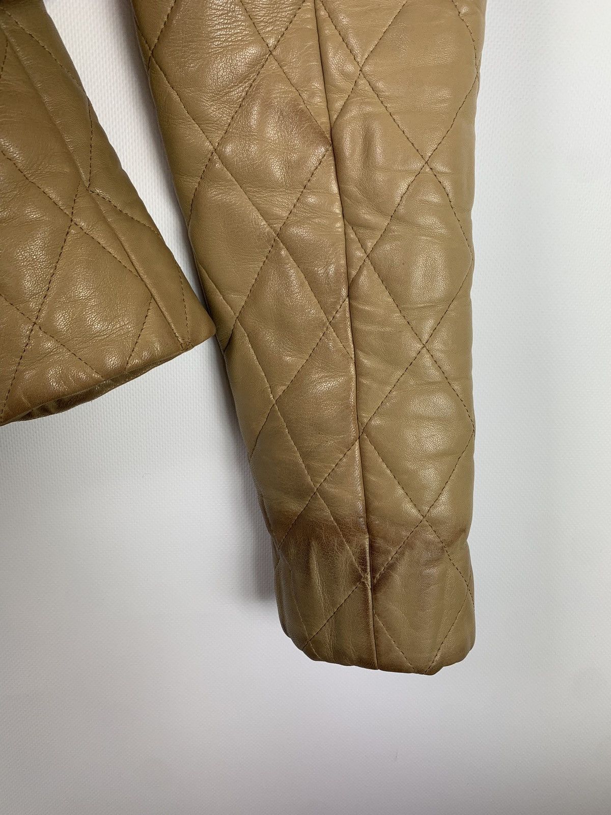 Burberry × Vintage Burberry London vintage women’s quilted leather jacket Size S / US 4 / IT 40 - 7 Thumbnail
