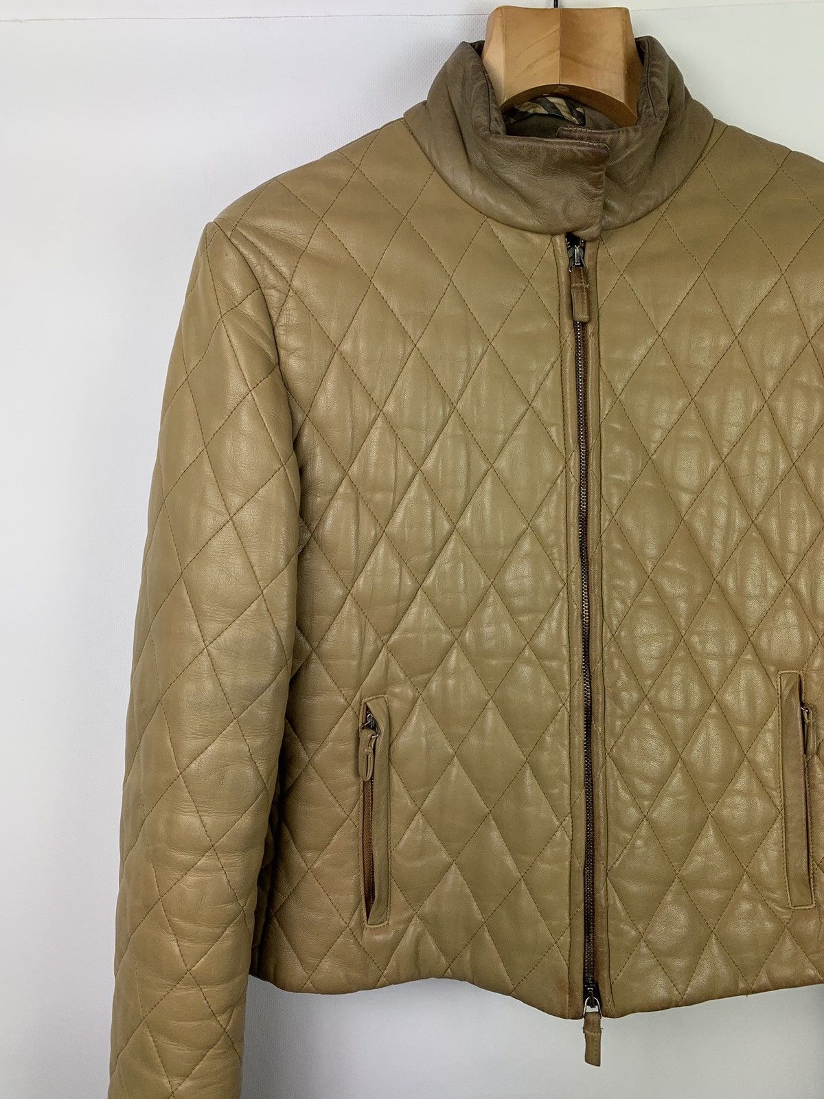 Burberry × Vintage Burberry London vintage women’s quilted leather jacket Size S / US 4 / IT 40 - 2 Thumbnail