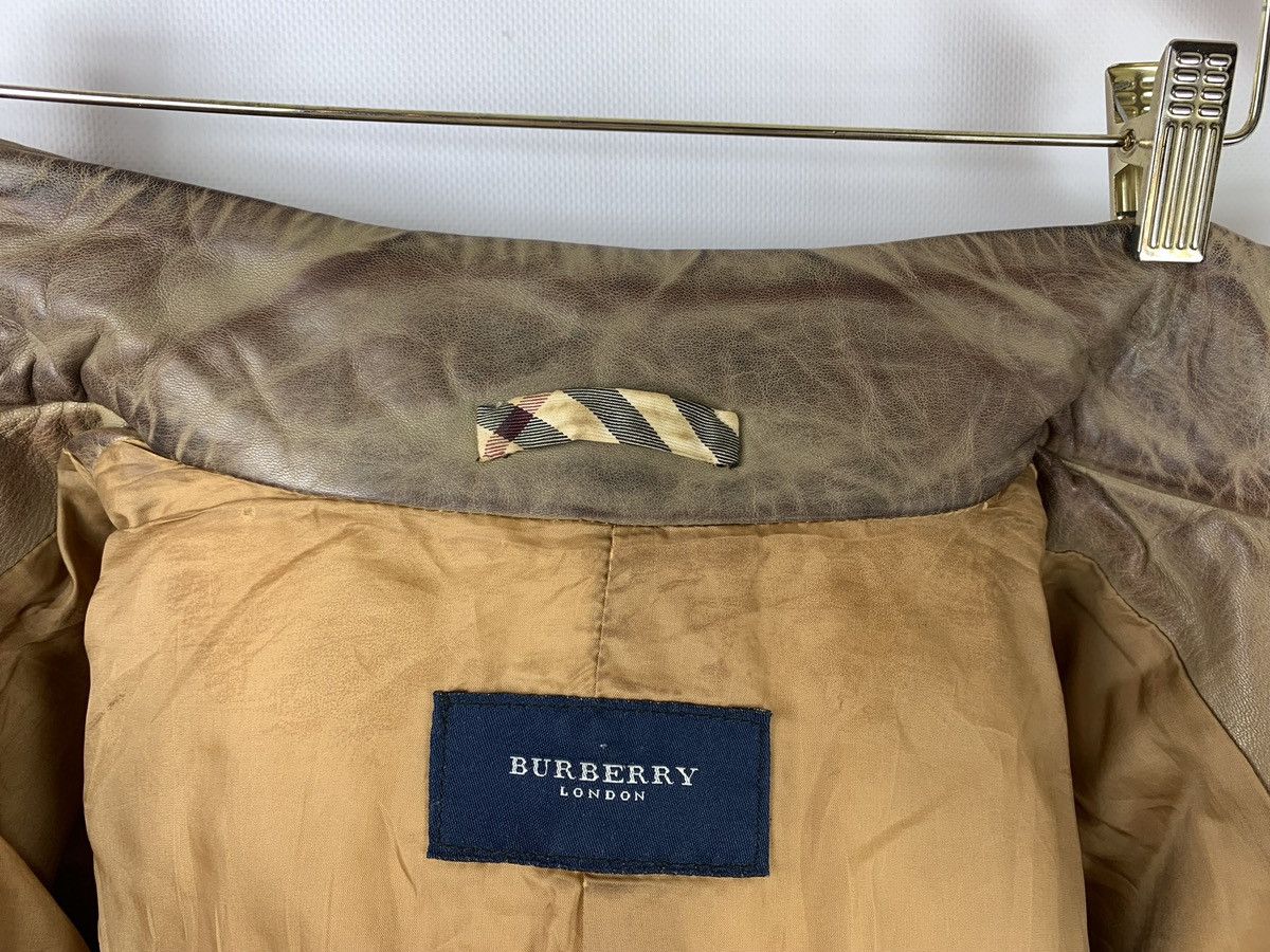 Burberry × Vintage Burberry London vintage women’s quilted leather jacket Size S / US 4 / IT 40 - 25 Thumbnail