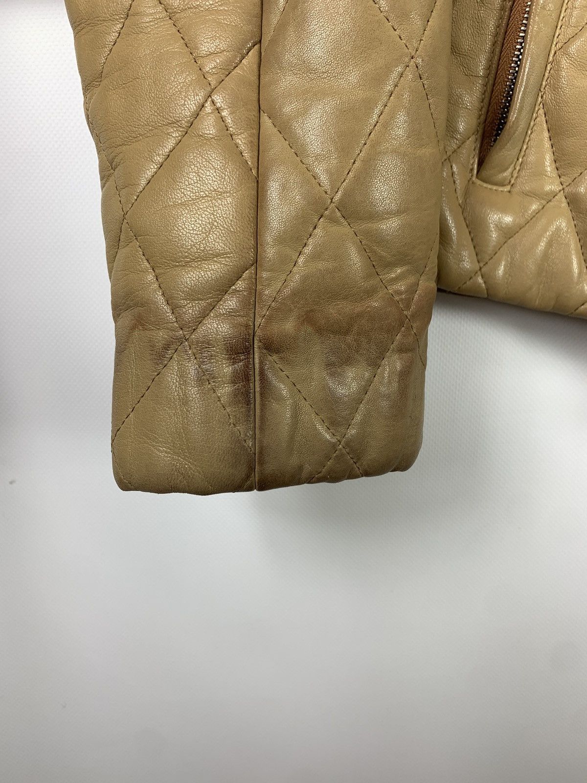 Burberry × Vintage Burberry London vintage women’s quilted leather jacket Size S / US 4 / IT 40 - 6 Thumbnail