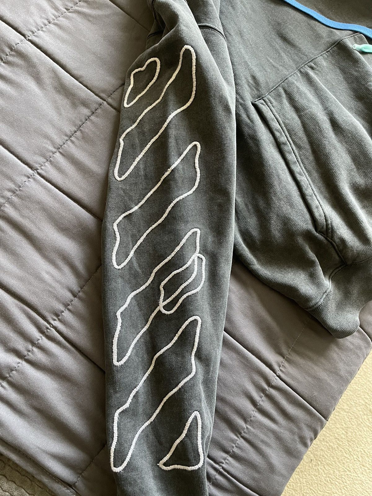 Off-White Off White Dark Grey Faded Hoodie Size US L / EU 52-54 / 3 - 7 Thumbnail