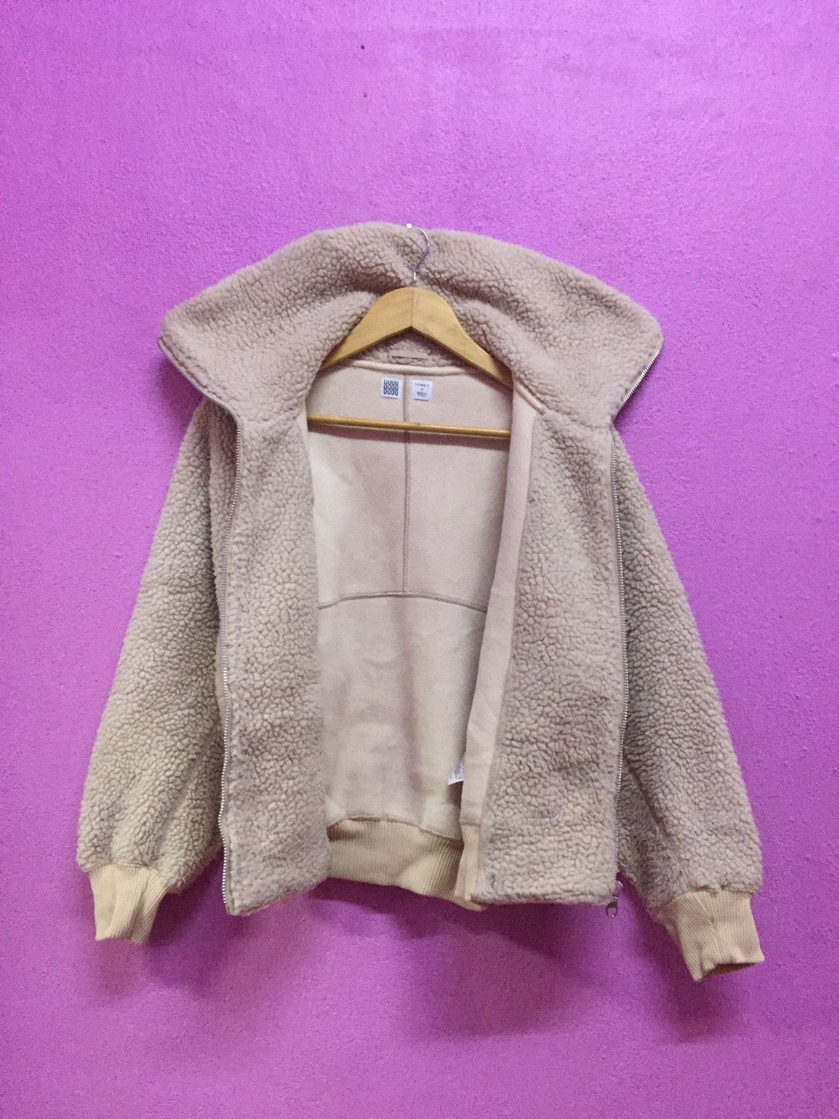 Uniqlo Uniqlo Sheep Skin Jackets Size M Size US M / EU 48-50 / 2 - 3 Thumbnail