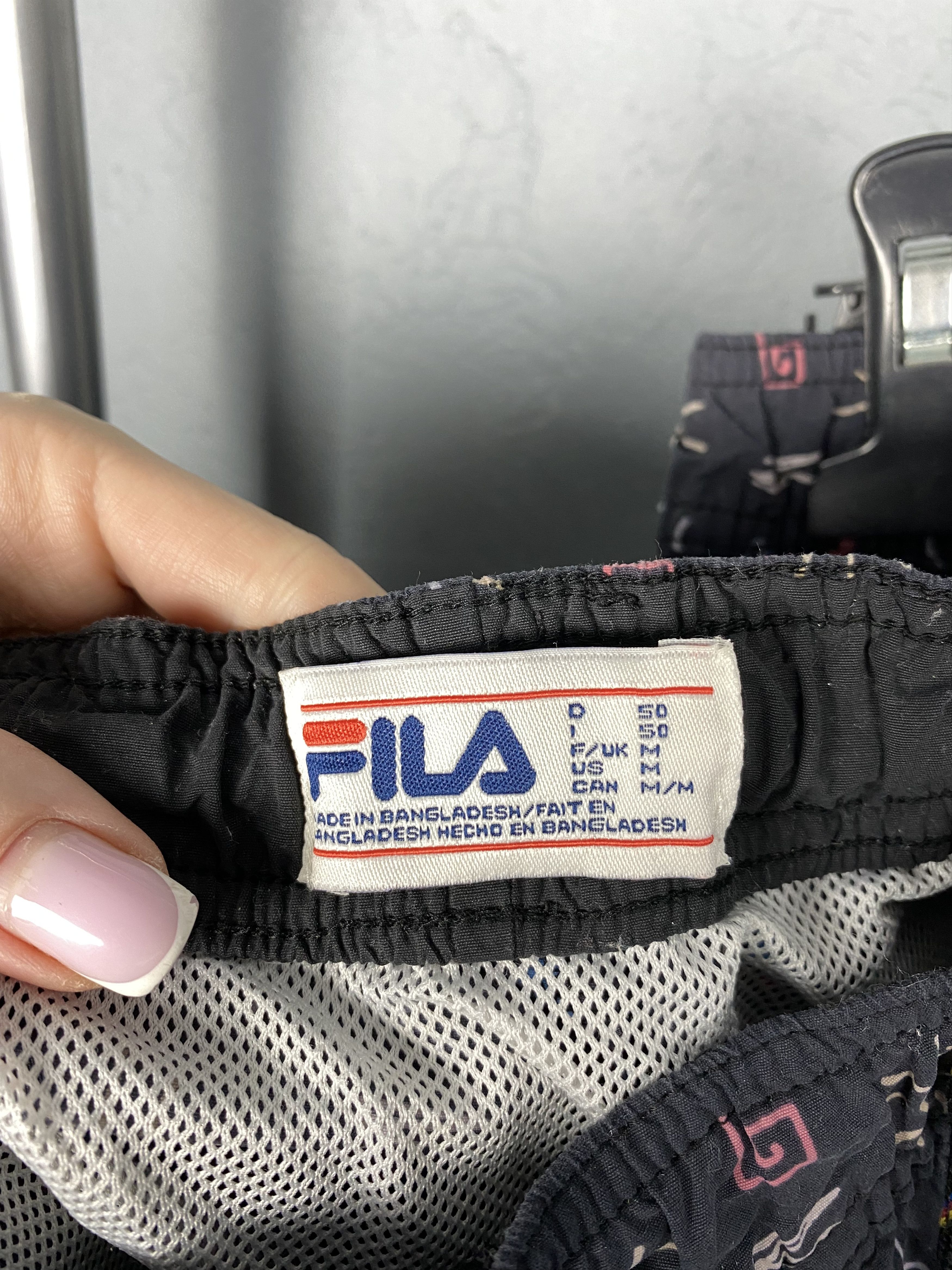 Fila × Vintage Fila Vintage Mens Nylon Shorts Y2K Size US 32 / EU 48 - 6 Thumbnail