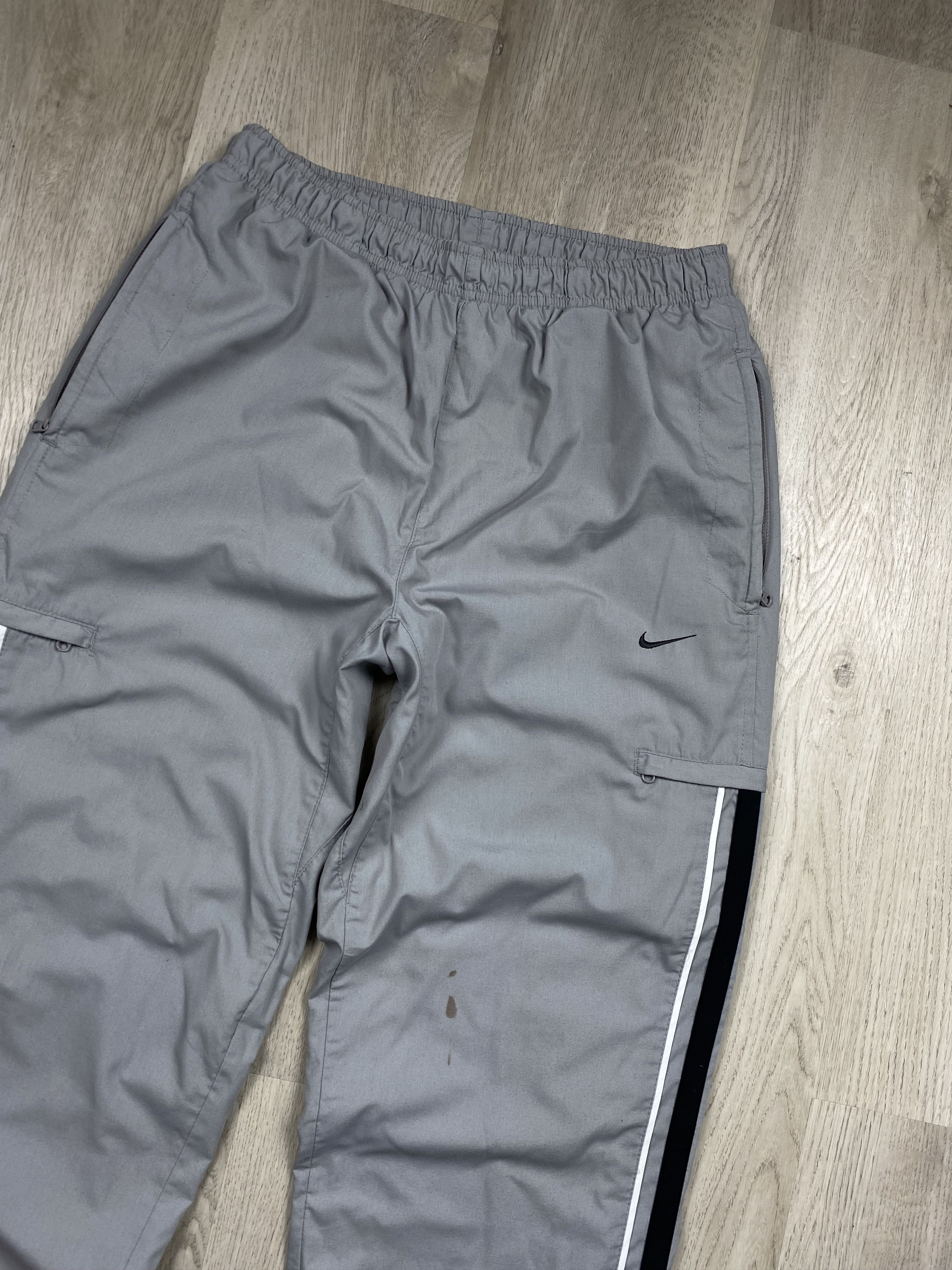 Nike × Vintage Nike Vintage Faded Nylon Pants Y2K Drill Thrashed Size US 30 / EU 46 - 2 Thumbnail