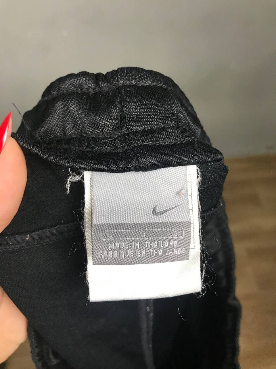 Vintage Nike swoosh streetwear vintage shorts Size US 34 / EU 50 - 4 Thumbnail