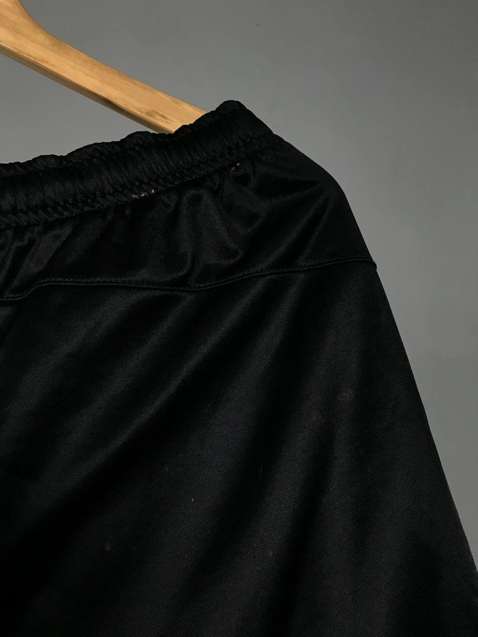 Vintage Nike swoosh streetwear vintage shorts Size US 34 / EU 50 - 10 Thumbnail