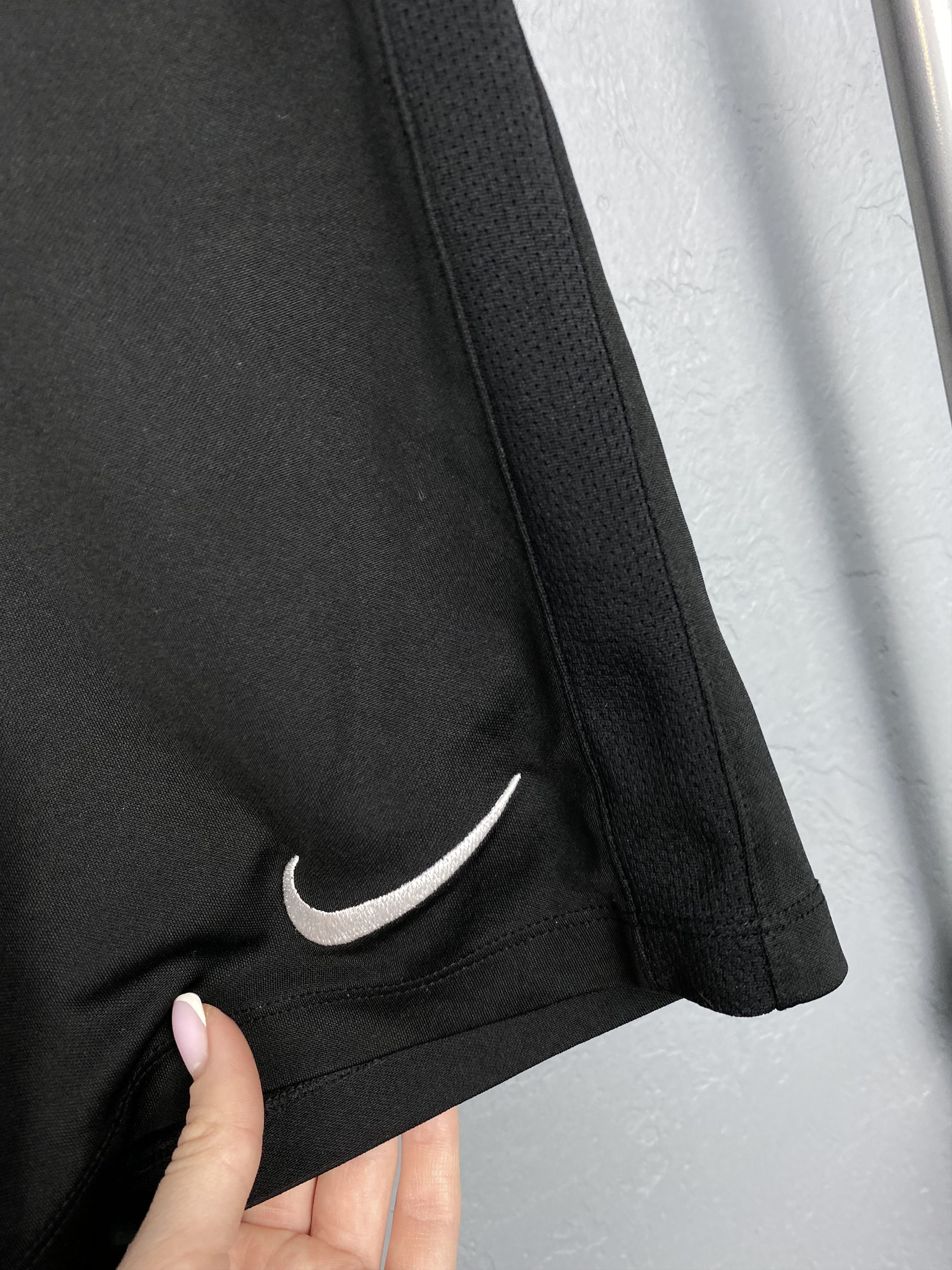 Nike × Vintage Vintage Nike Mens Shorts Dri Fit Y2K Size US 34 / EU 50 - 3 Thumbnail
