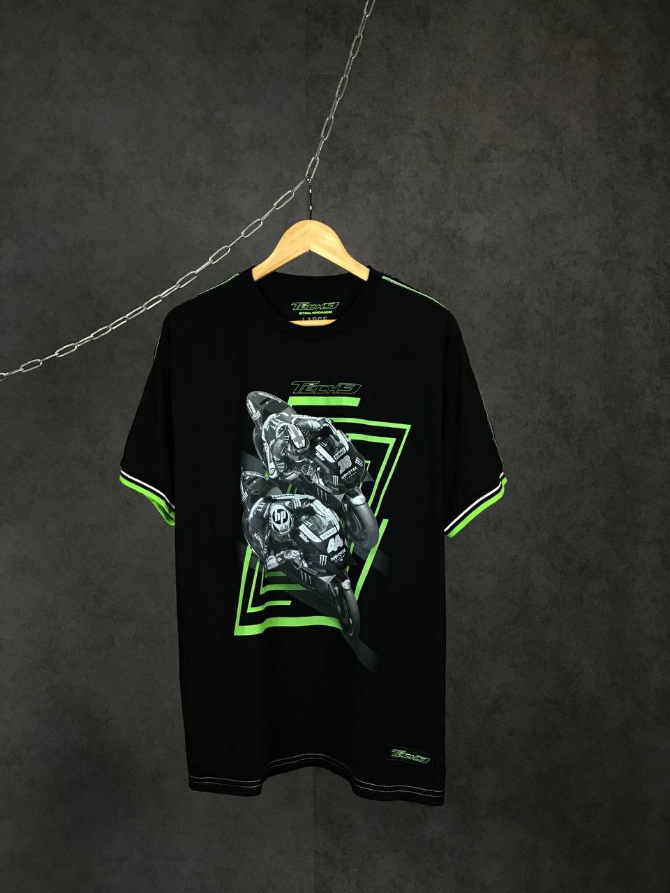 Vintage Tech 3 racing moto vintage tee Size US L / EU 52-54 / 3 - 1 Thumbnail