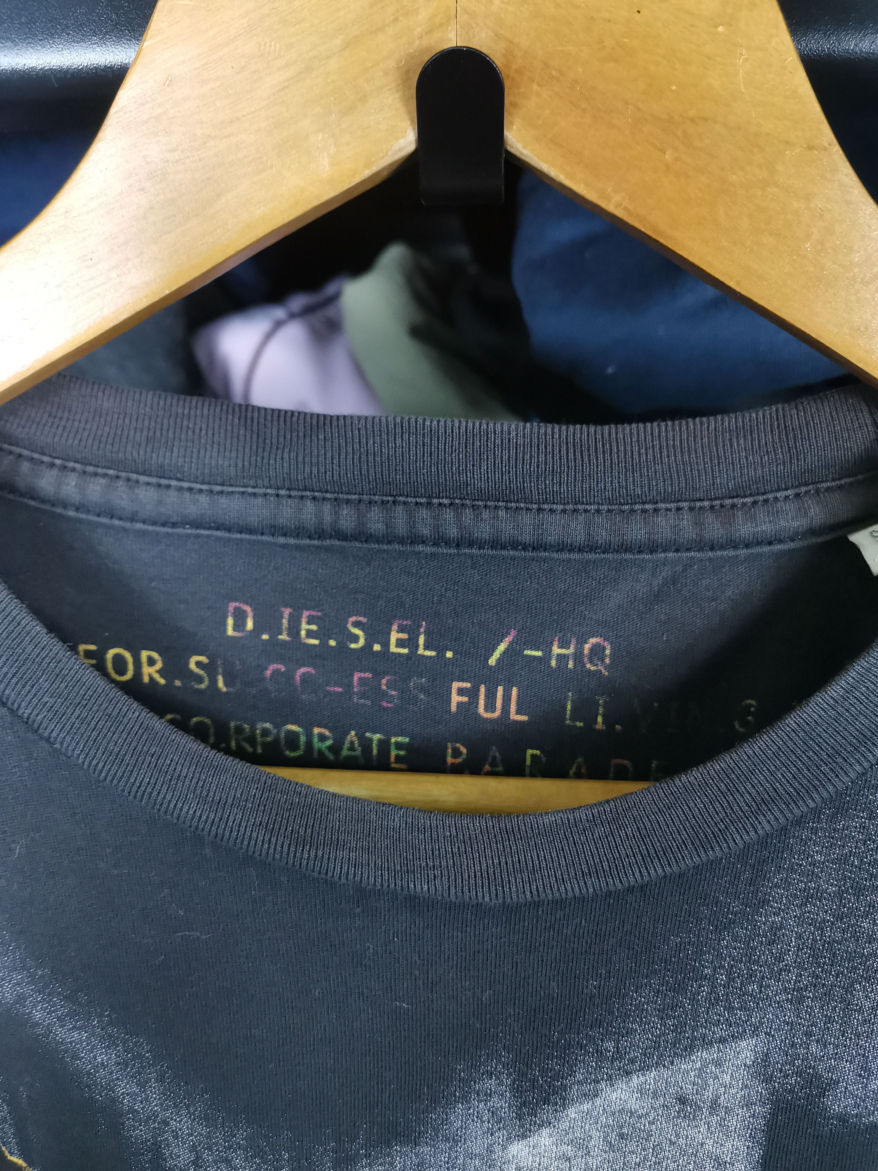 Diesel Vintage Diesel Tshirt Sun Faded Size US L / EU 52-54 / 3 - 3 Thumbnail