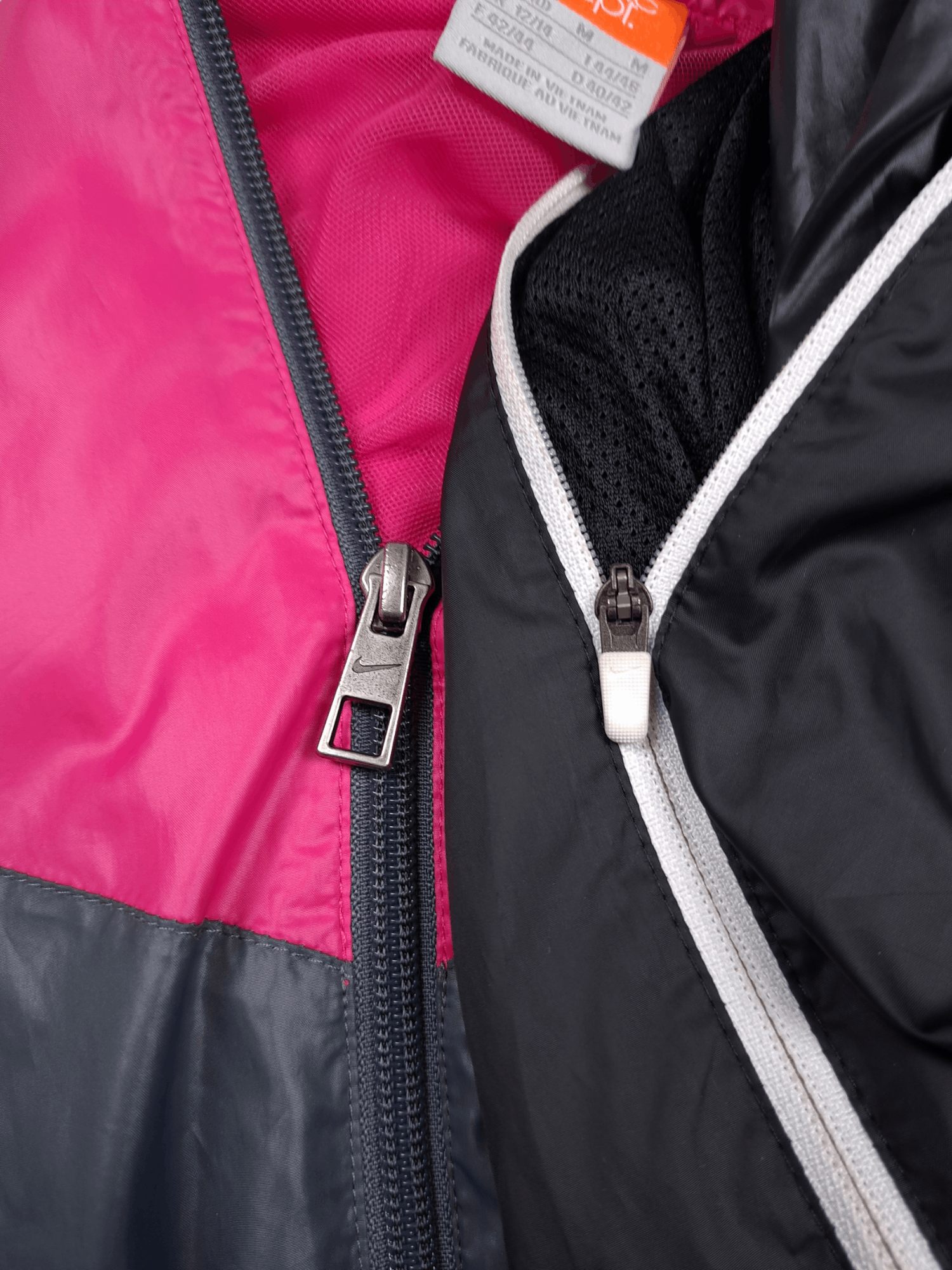 Nike Bundle 2X Nike Jackets Size S Black Pink VIntage Size S / US 4 / IT 40 - 7 Thumbnail