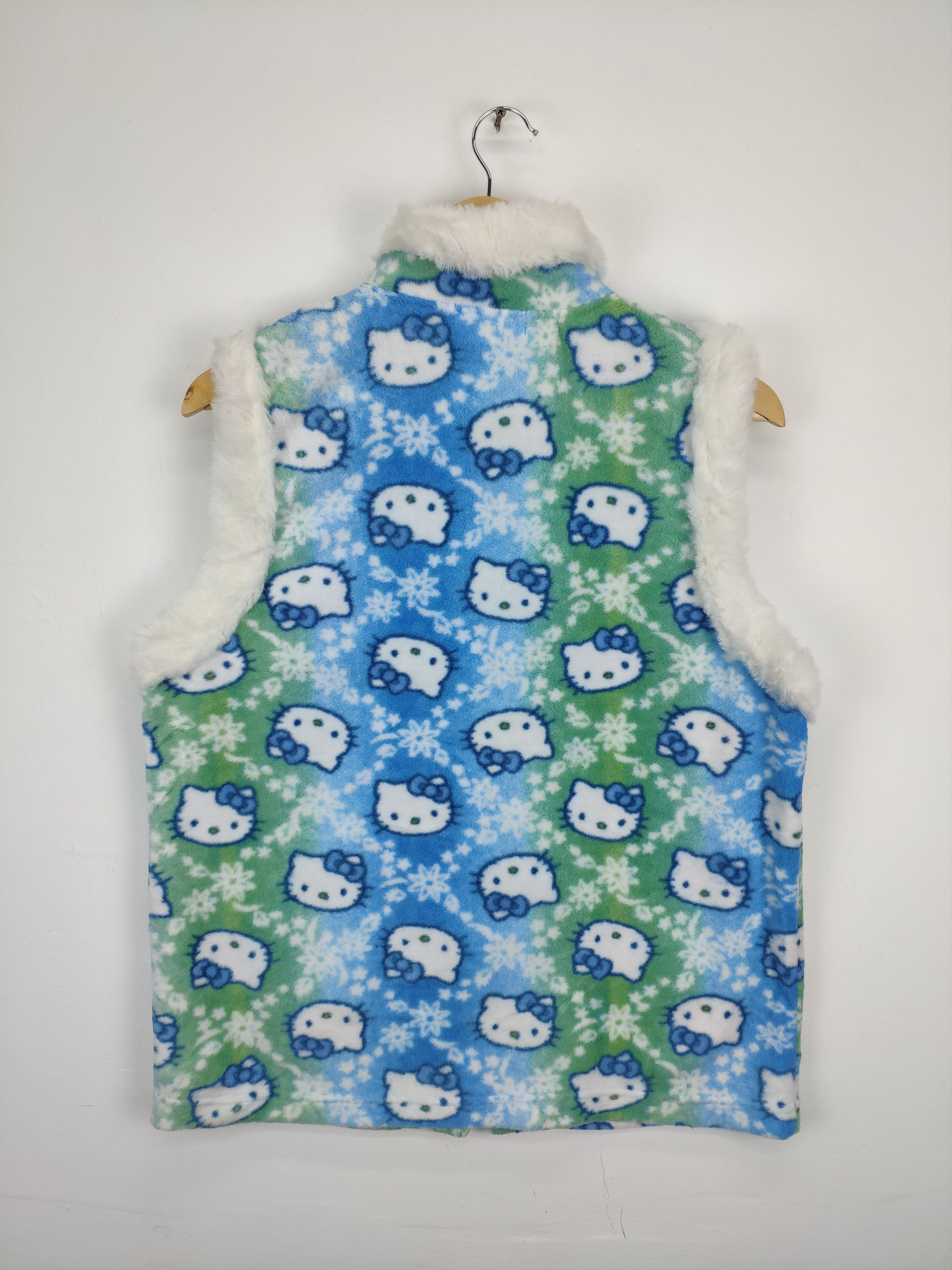 Anime × Japanese Brand × Vintage Hello kitty Fleece Vest Fullprint Character Night Wear Size US M / EU 48-50 / 2 - 2 Thumbnail