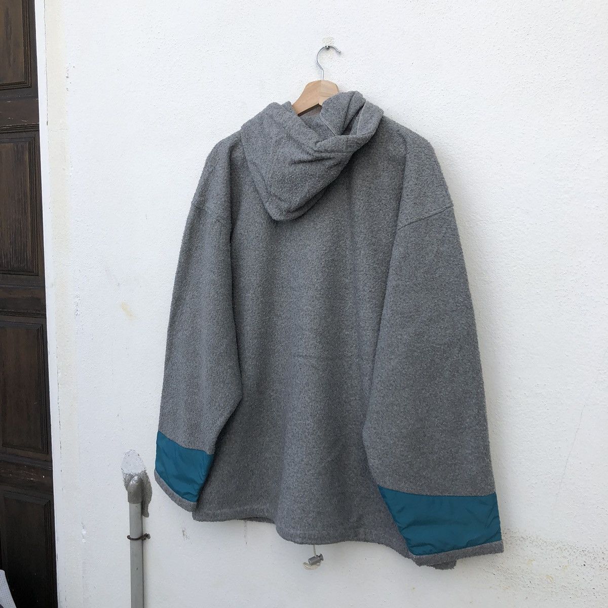 Japanese Brand TRITONE COLOUR PULLOVER HOODIE GENMODA Size US L / EU 52-54 / 3 - 9 Thumbnail