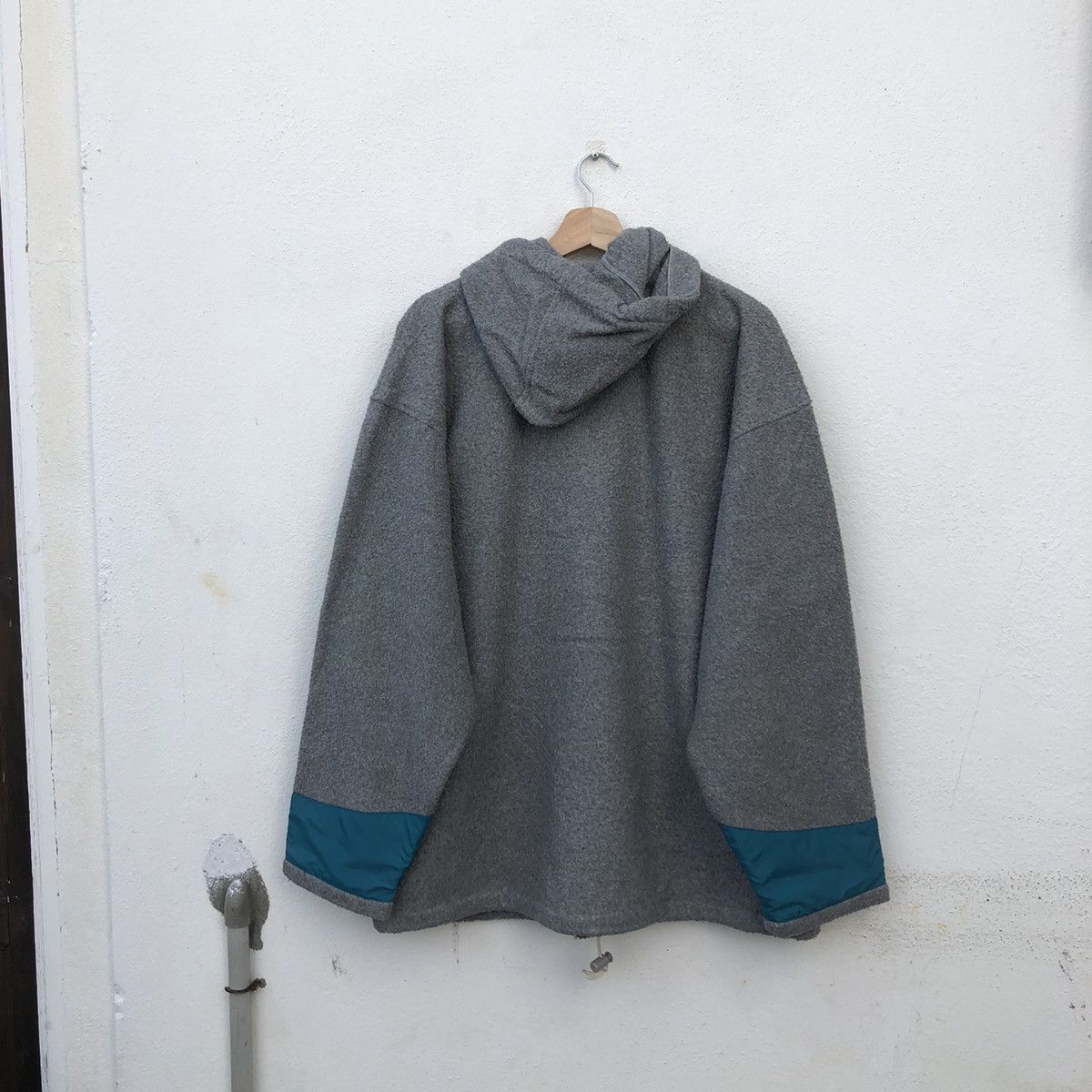 Japanese Brand TRITONE COLOUR PULLOVER HOODIE GENMODA Size US L / EU 52-54 / 3 - 8 Thumbnail