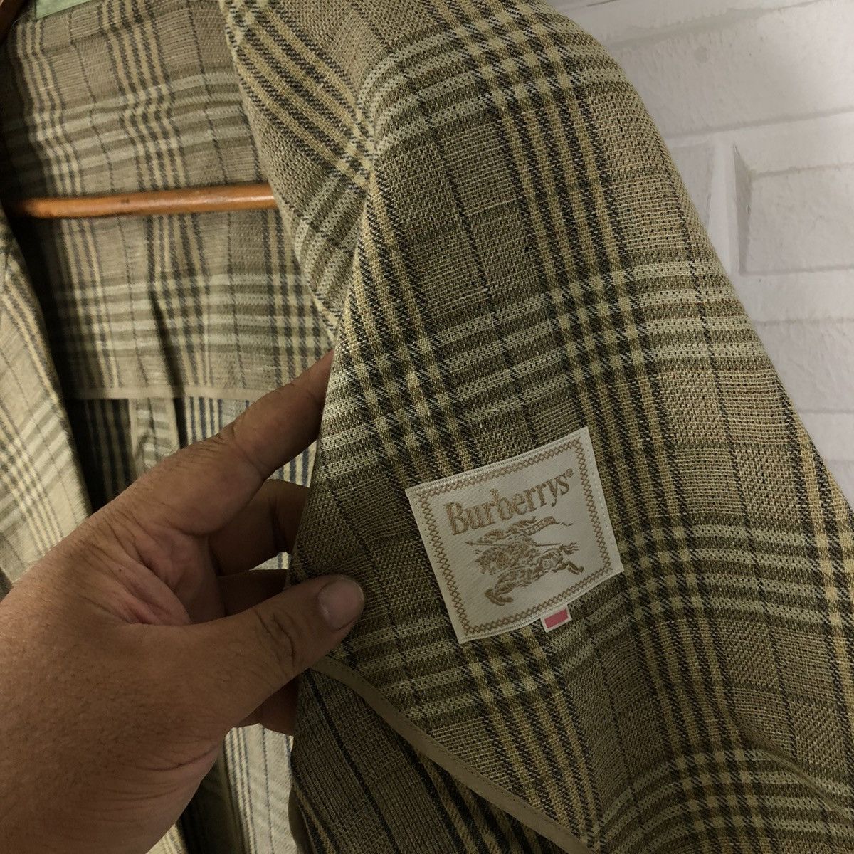 Burberry BURBERRYS TARTAN DESIGN RARE CASUAL JACKET Size US M / EU 48-50 / 2 - 9 Thumbnail