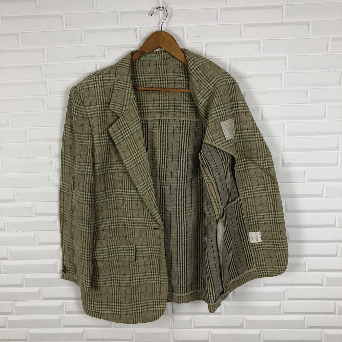 Burberry BURBERRYS TARTAN DESIGN RARE CASUAL JACKET Size US M / EU 48-50 / 2 - 8 Thumbnail