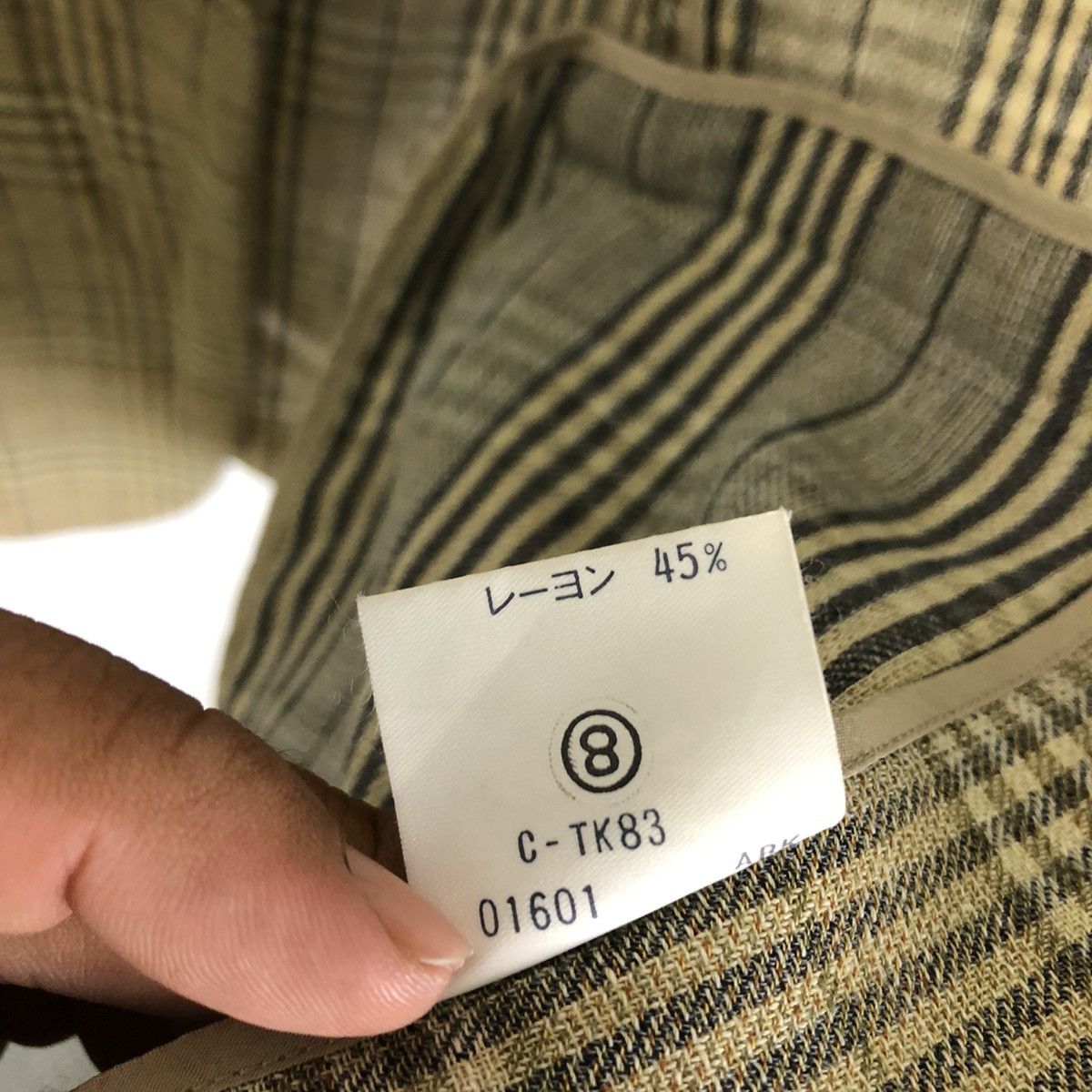Burberry BURBERRYS TARTAN DESIGN RARE CASUAL JACKET Size US M / EU 48-50 / 2 - 11 Thumbnail