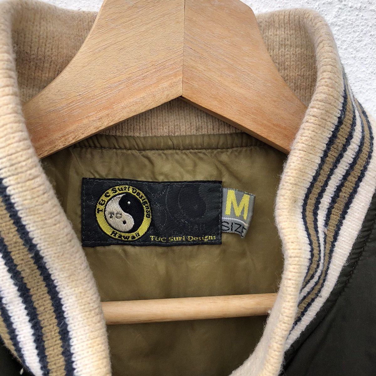 Japanese Brand T&C SURF DESIGNER PUFFER VEST PATCHES RARE DESIGN Size US M / EU 48-50 / 2 - 6 Thumbnail