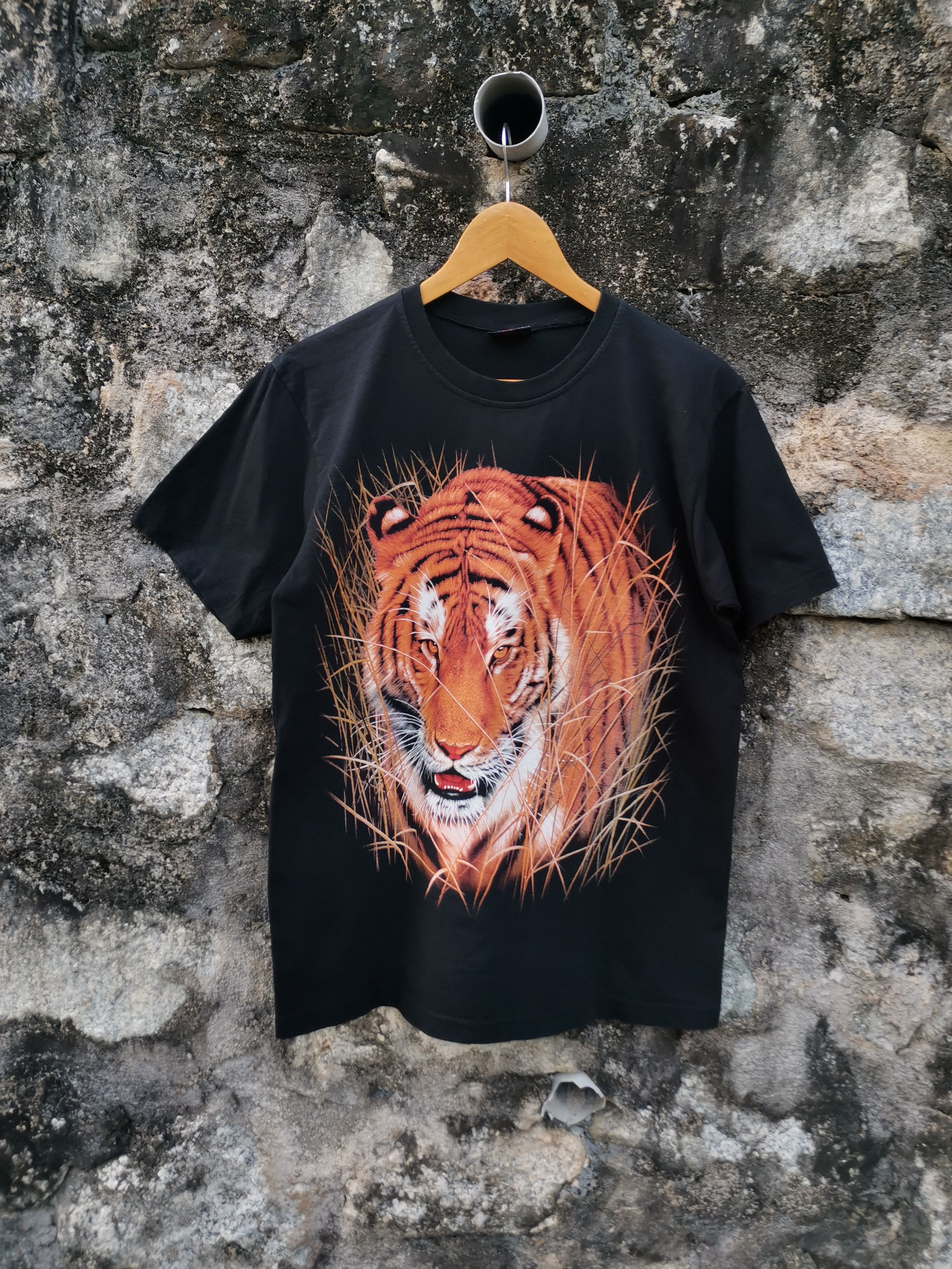 Vintage Vintage 90s Tiger Animal Tee All Overprint Tshirt Size US M / EU 48-50 / 2 - 1 Thumbnail