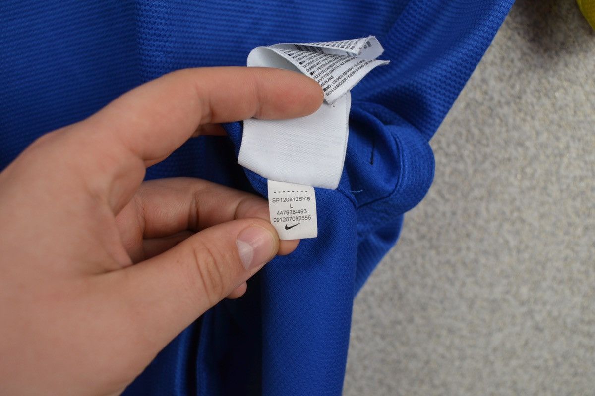Other Brazil 2012 Away Football Shirt Jersey Nike Soccer Size L Size US L / EU 52-54 / 3 - 10 Thumbnail