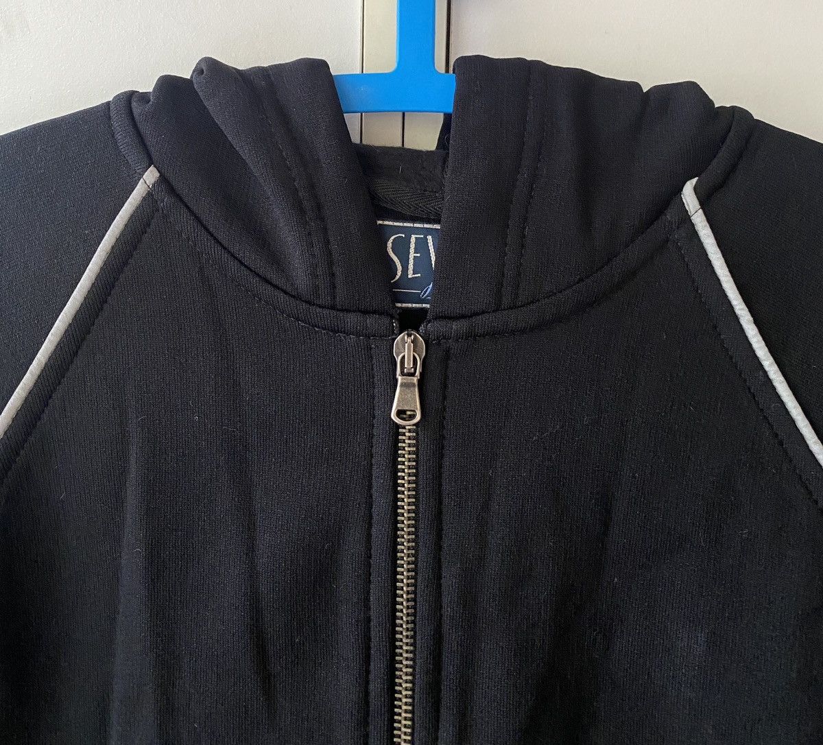 Japanese Brand VINTAGE SEVRES BLUE HOODED SWEATER MADE IN ITALY Size US S / EU 44-46 / 1 - 3 Thumbnail