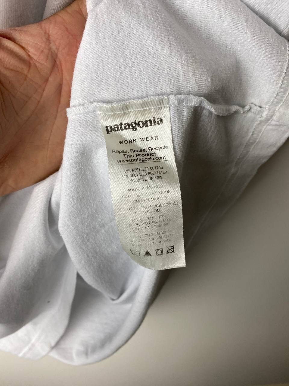 Patagonia Patagonia vintage t-shirt size XL Size US XL / EU 56 / 4 - 6 Thumbnail