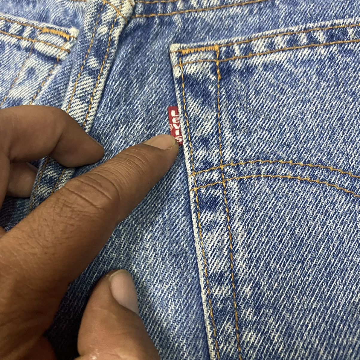 Jean × Levi's × Vintage Vintage Levis 501 90s Light Washed Denim Jeans Size US 26 / EU 42 - 15 Thumbnail