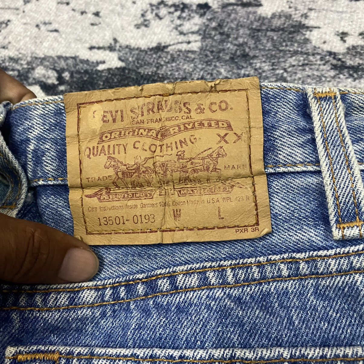 Jean × Levi's × Vintage Vintage Levis 501 90s Light Washed Denim Jeans Size US 26 / EU 42 - 16 Thumbnail