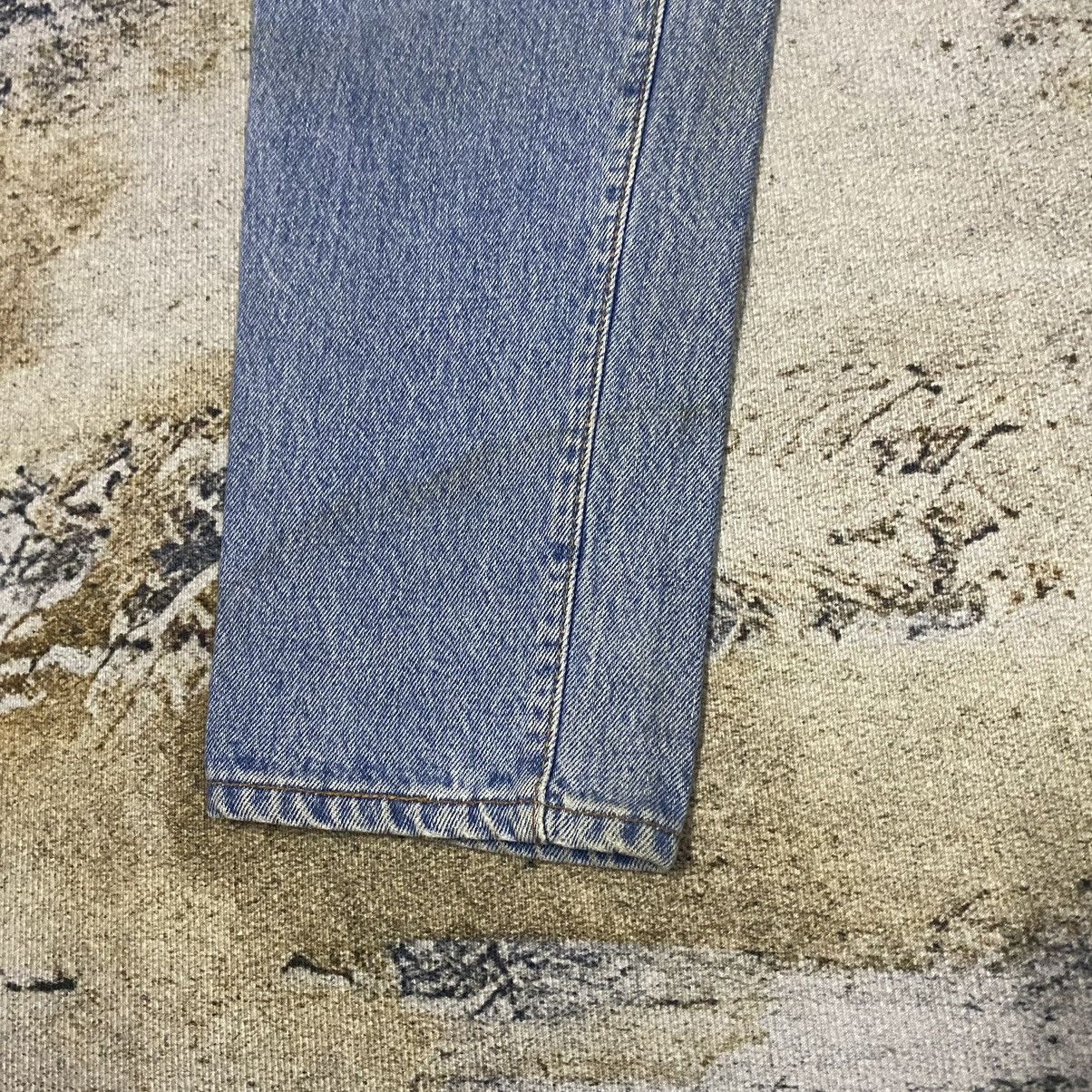 Jean × Levi's × Vintage Vintage Levis 501 90s Light Washed Denim Jeans Size US 26 / EU 42 - 4 Thumbnail
