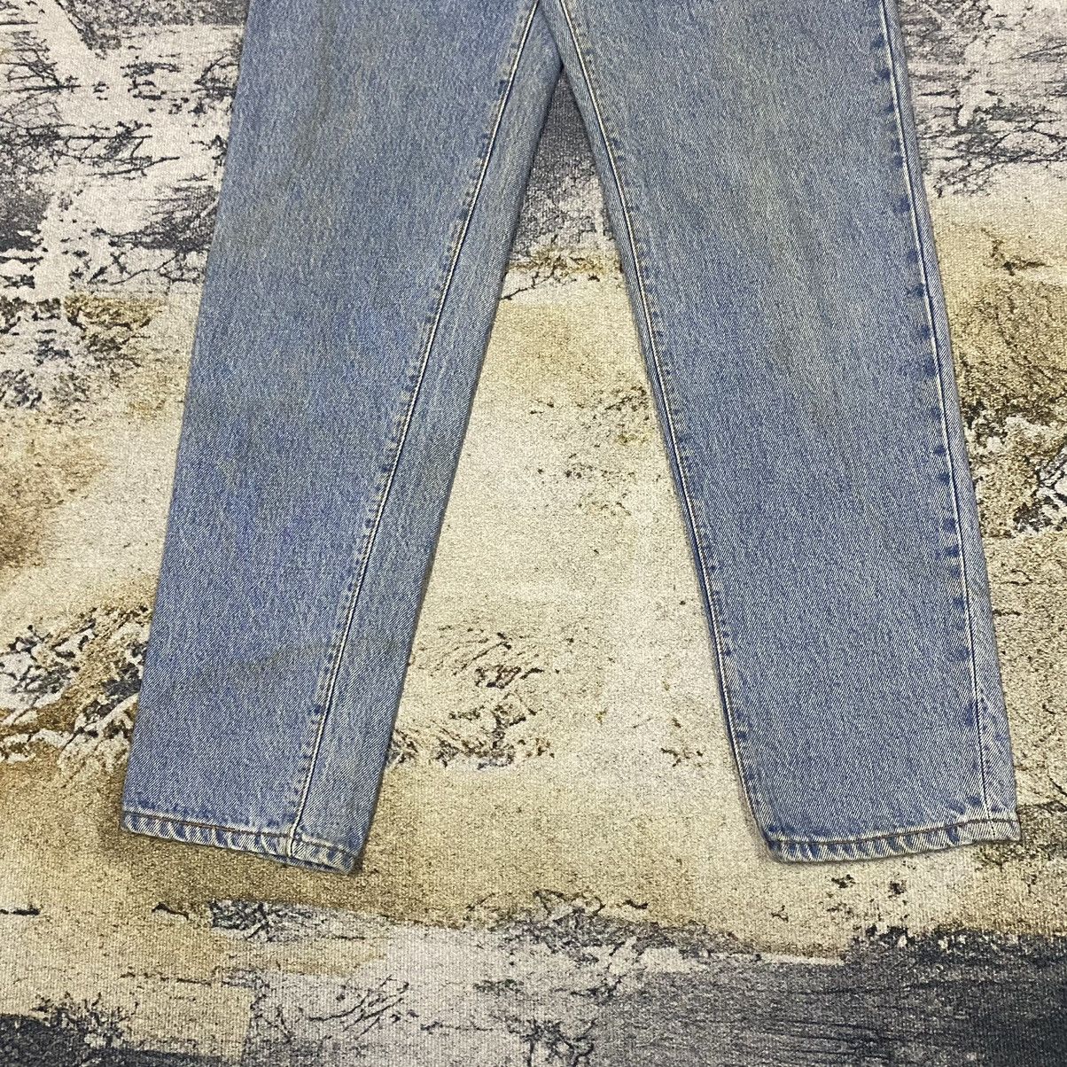 Jean × Levi's × Vintage Vintage Levis 501 90s Light Washed Denim Jeans Size US 26 / EU 42 - 3 Thumbnail