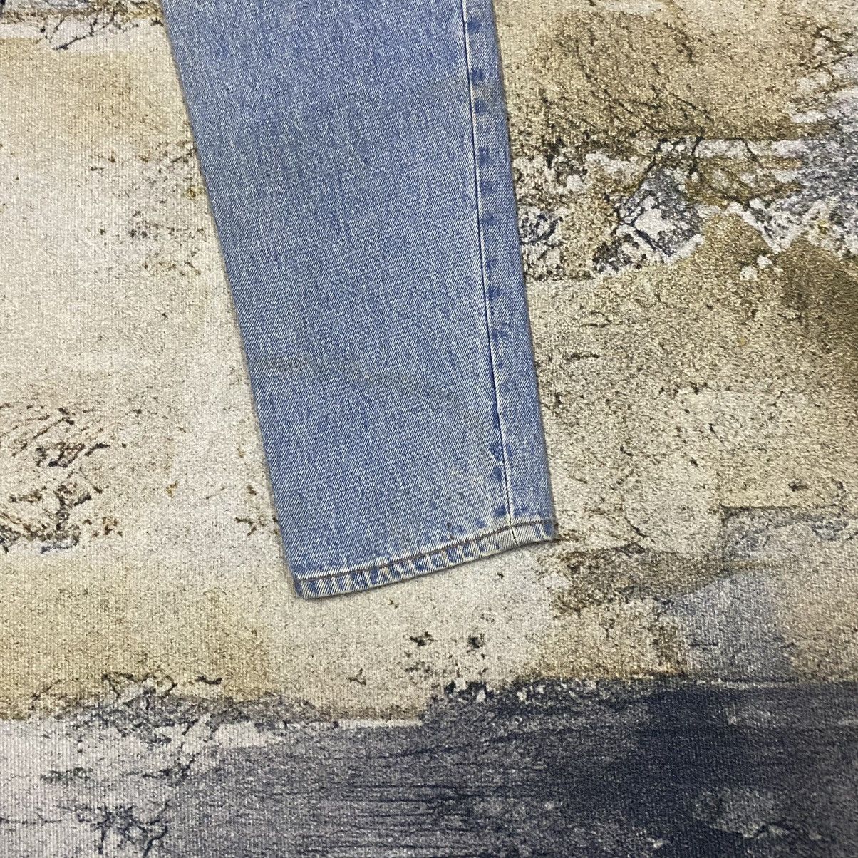 Jean × Levi's × Vintage Vintage Levis 501 90s Light Washed Denim Jeans Size US 26 / EU 42 - 13 Thumbnail