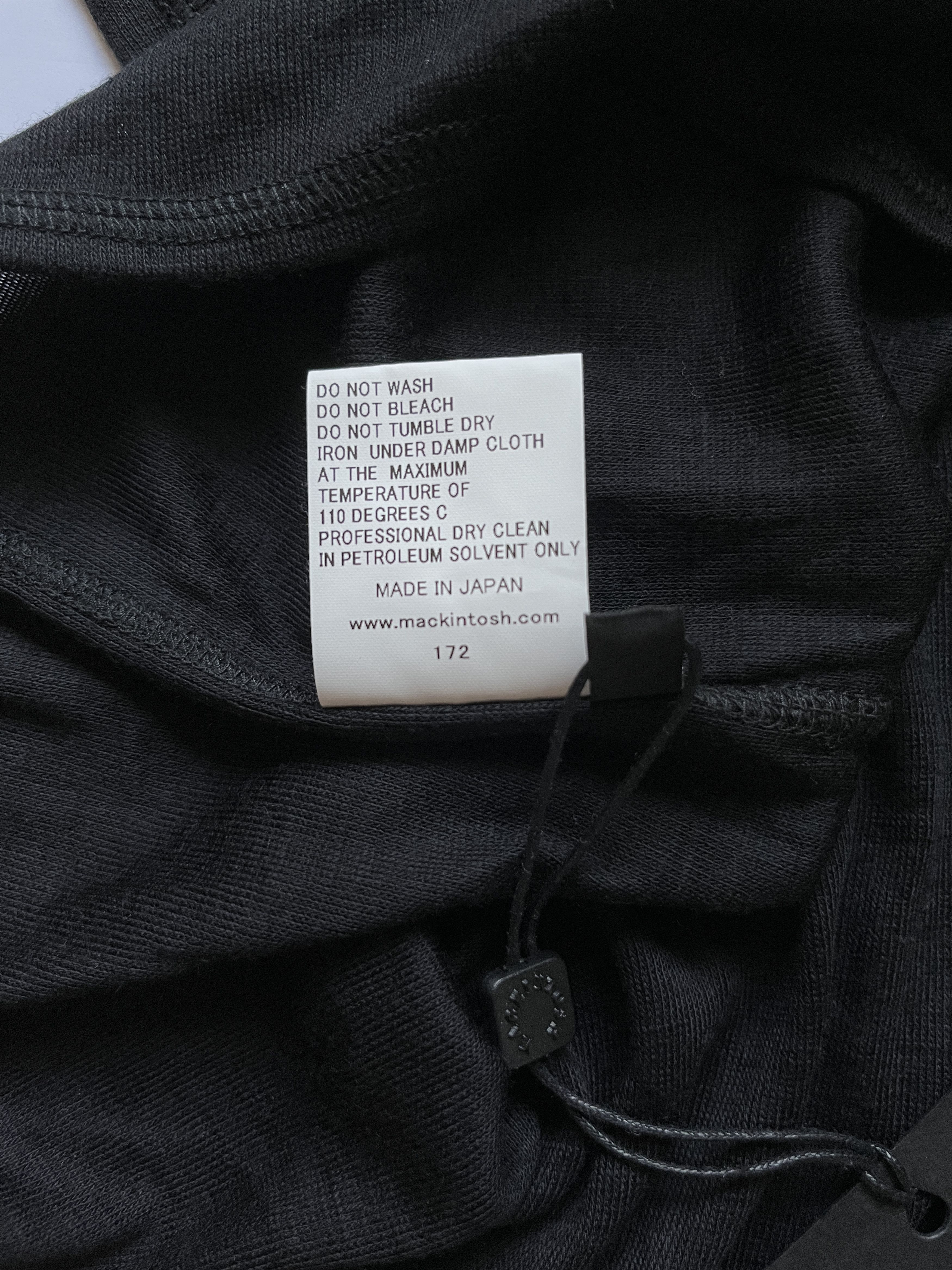 Kiko Kostadinov ⚡️QUICK SALE⚡️ 2017 Kiko Kostadinov Mackintosh Black Tshirt Size US S / EU 44-46 / 1 - 6 Thumbnail