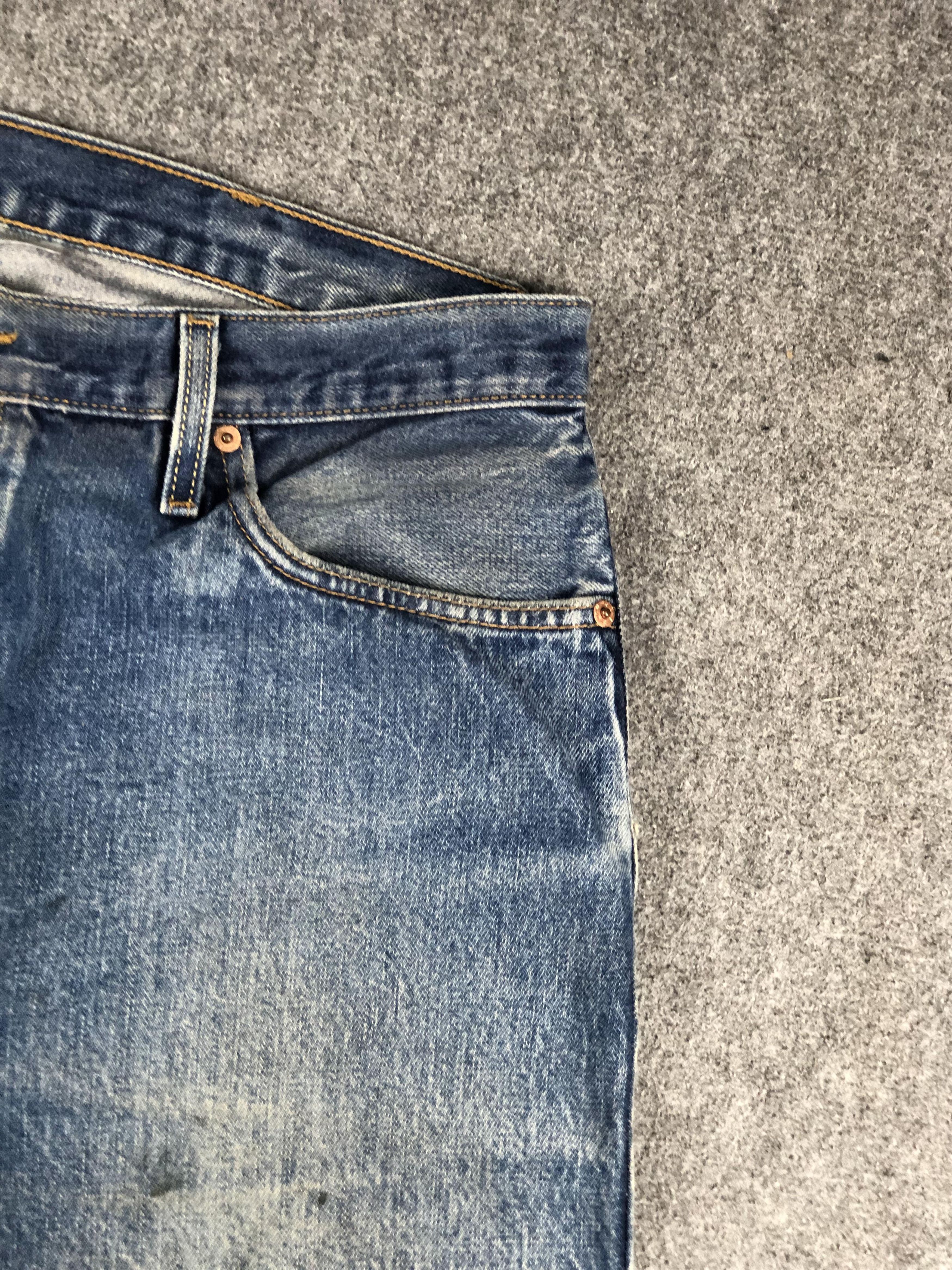 Levi's Vintage Levis 501 Faded Blue Jeans DP2386 Size US 37 - 11 Thumbnail