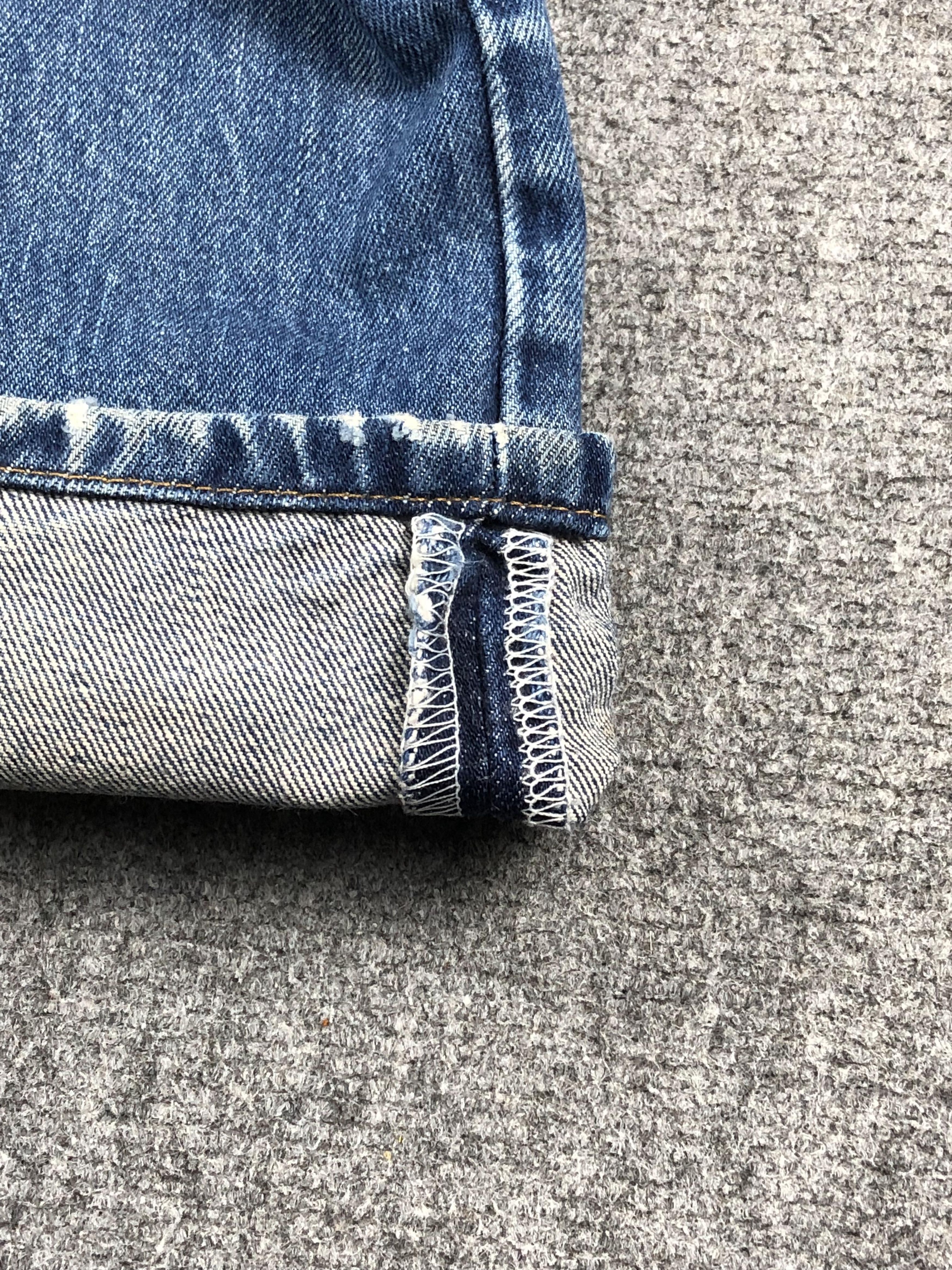 Levi's Vintage Levis 501 Faded Blue Jeans DP2386 Size US 37 - 16 Thumbnail