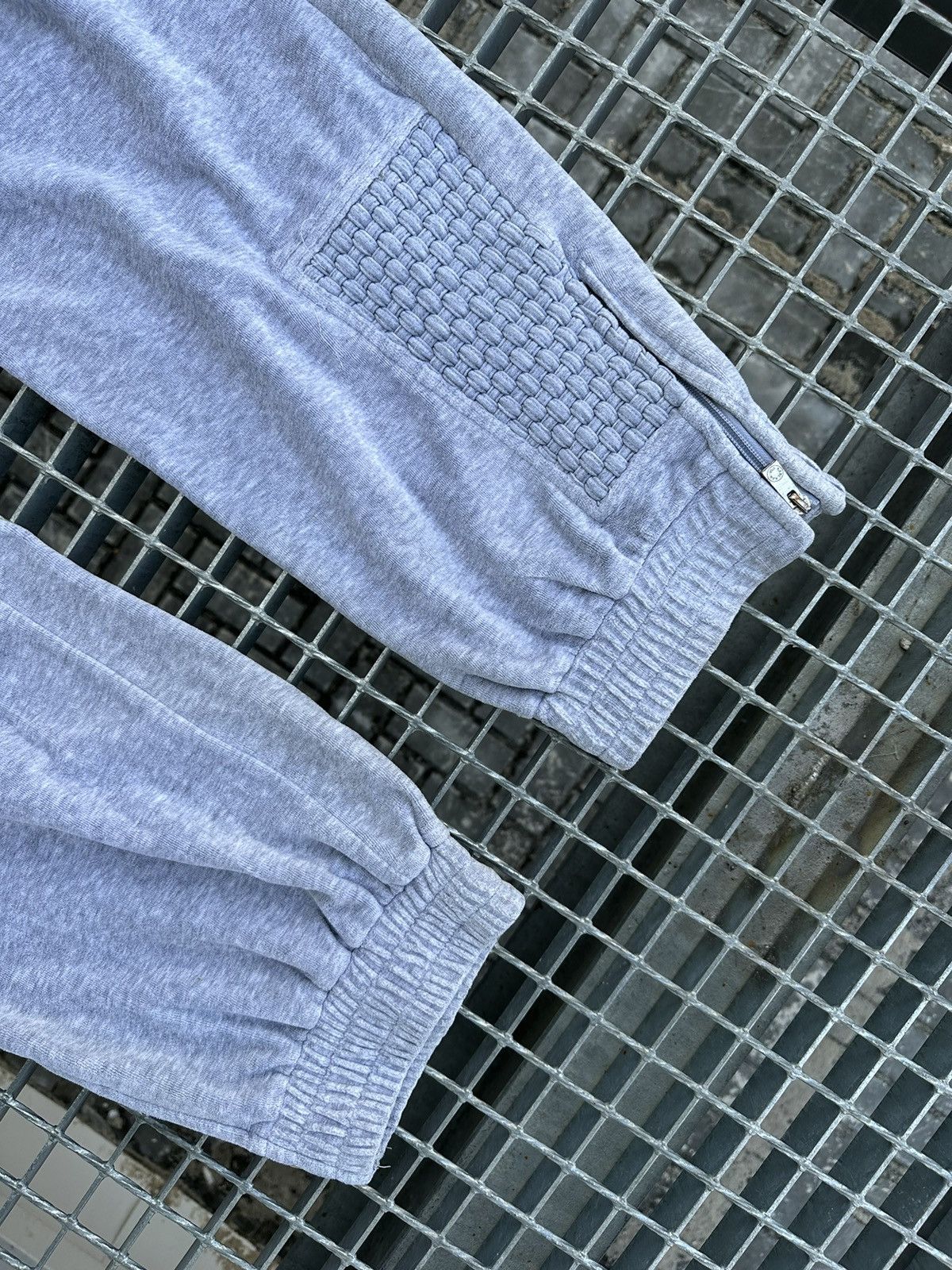 Karl Kani Vintage Karl Kani Velour Sweatpants Size US 36 / EU 52 - 11 Thumbnail