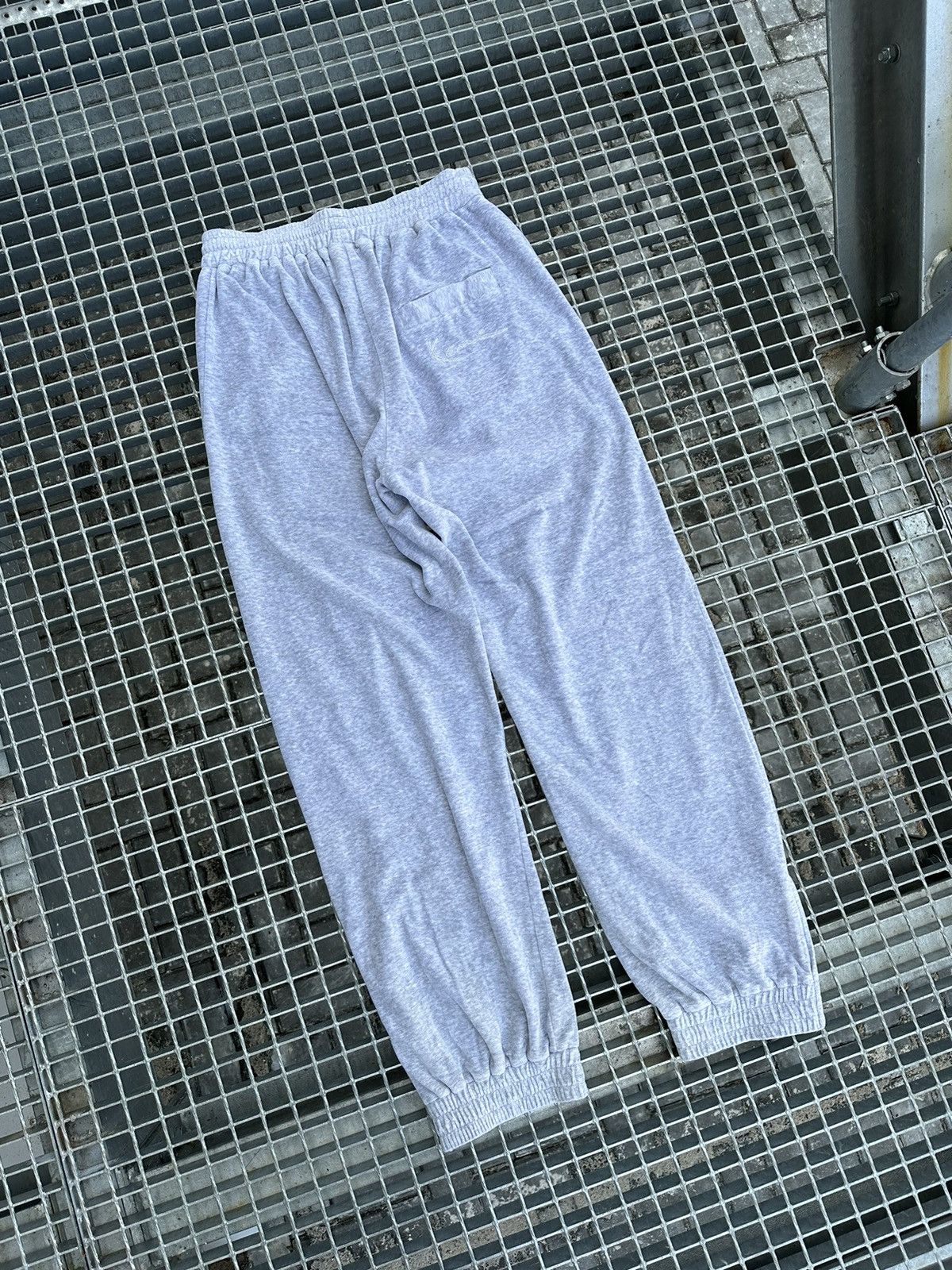 Karl Kani Vintage Karl Kani Velour Sweatpants Size US 36 / EU 52 - 9 Thumbnail