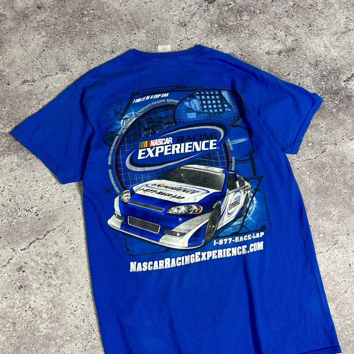 NASCAR Vintage 00s Nascar Racing Experience Tee Formula 1 y2k Size US M / EU 48-50 / 2 - 6 Thumbnail