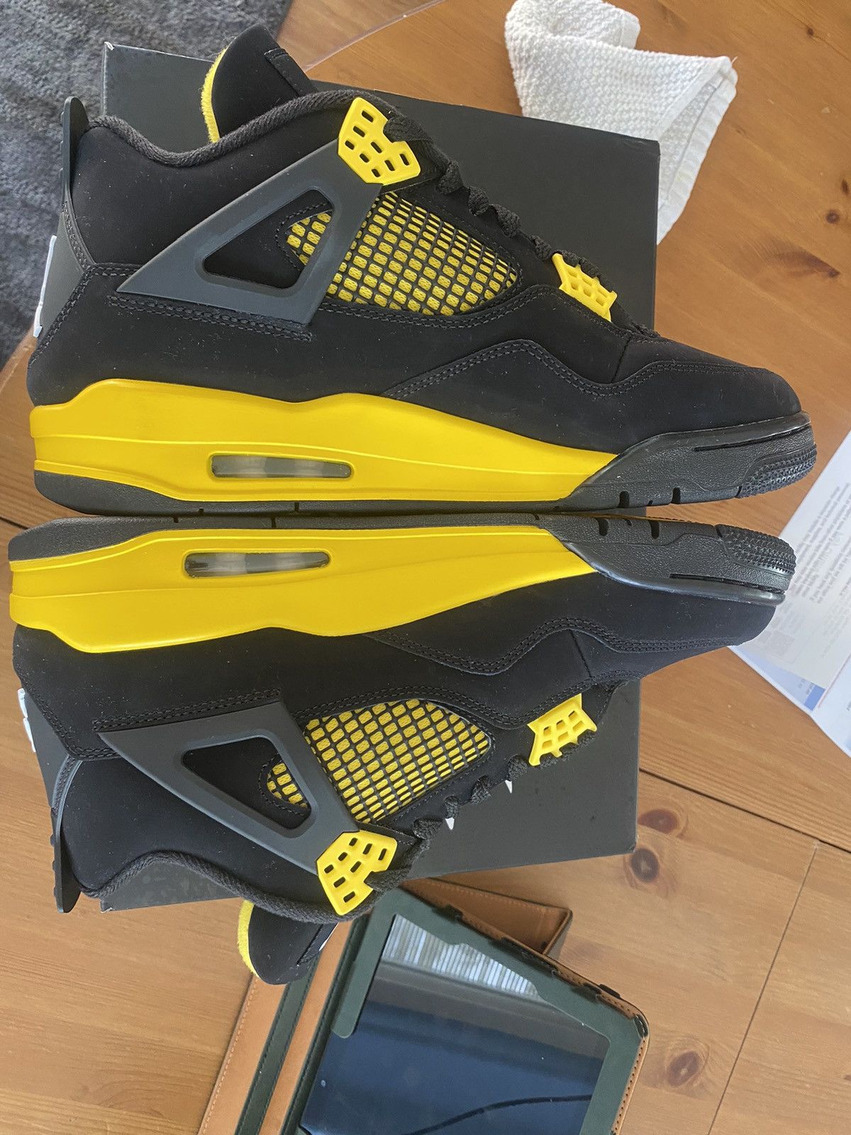 Jordan Brand Jordan 4 Thunder size 10 Size US 10 / EU 43 - 3 Thumbnail