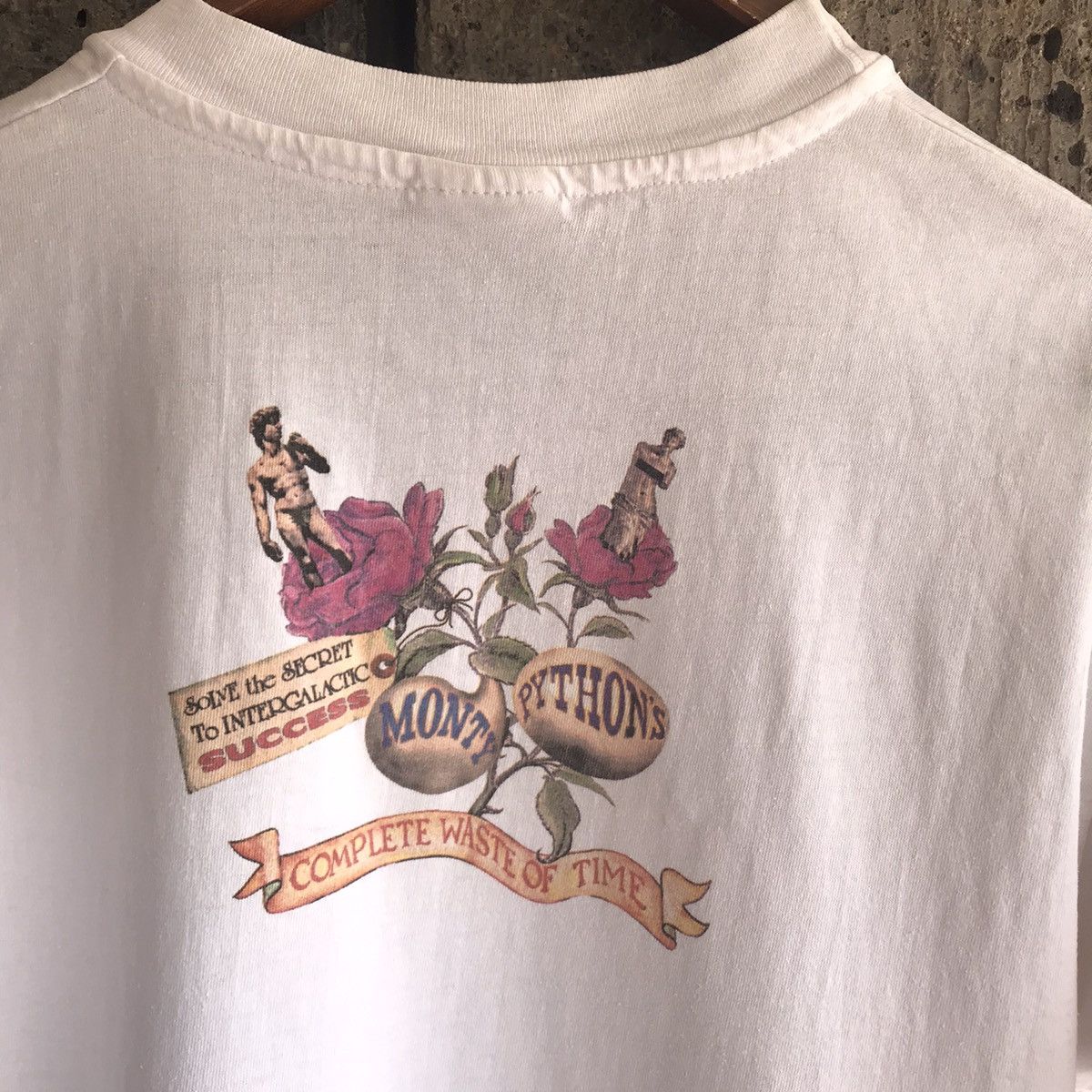 Vintage 90s Monty Python Complete Waste of Time Video Game Tee Shirt Size US L / EU 52-54 / 3 - 9 Thumbnail