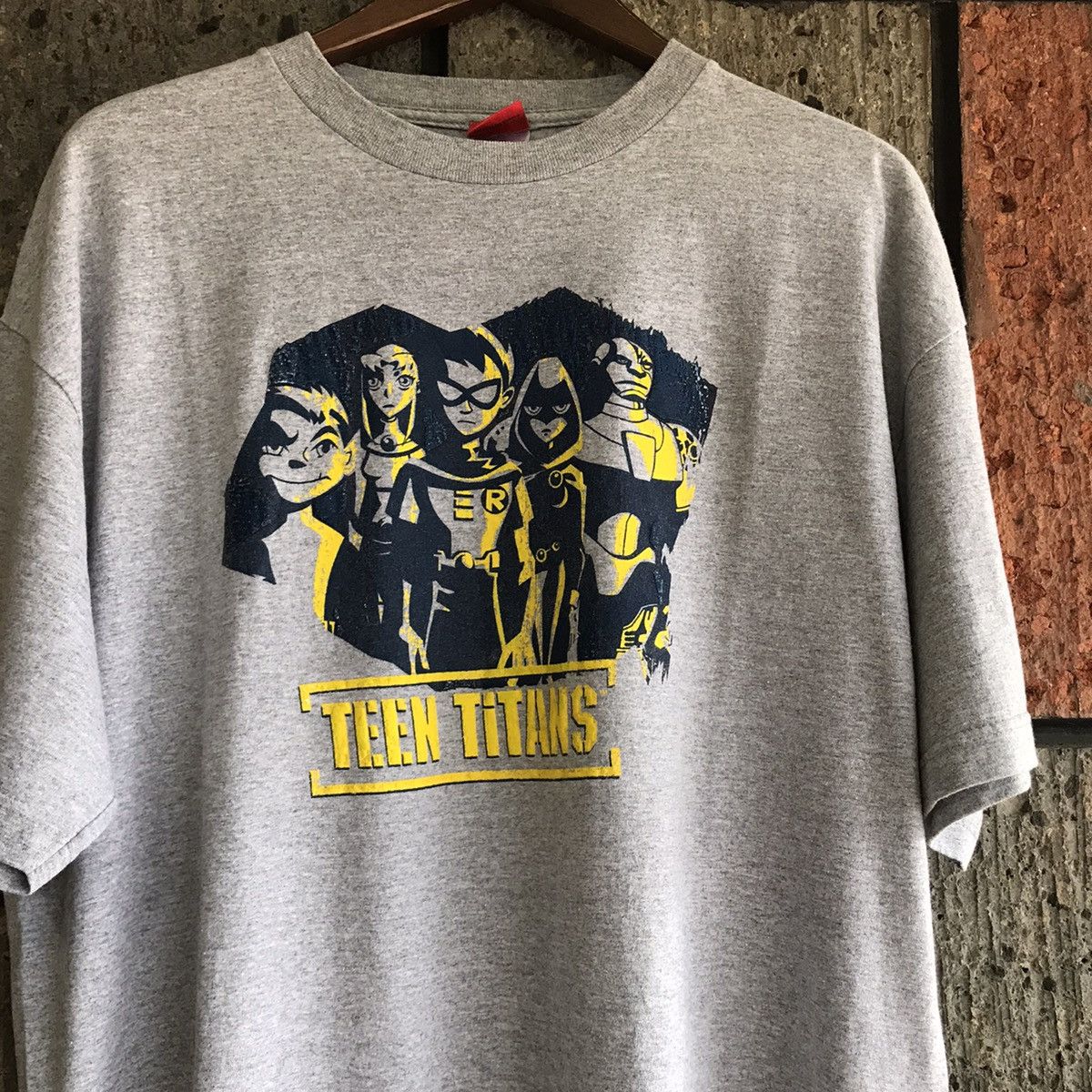 Vintage Teen Titans Shirt on sale