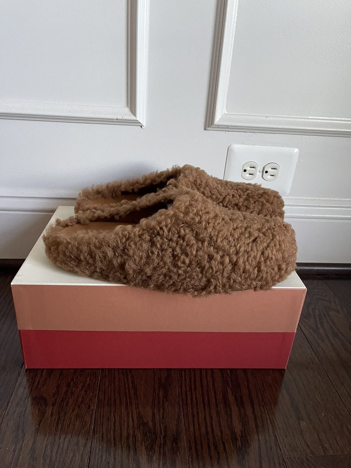Marni Mules Size 45 Marni Mens Long Hair Fussbett Sabot Mule – Extra Butter main image 2