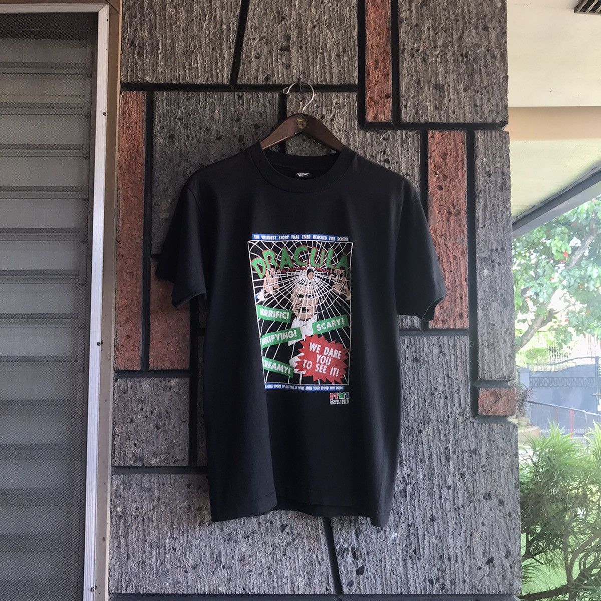 Vintage VTG ‘90s Dracula MTI Movie Promo Tee Shirt Horror Vampire Size US L / EU 52-54 / 3 - 8 Thumbnail