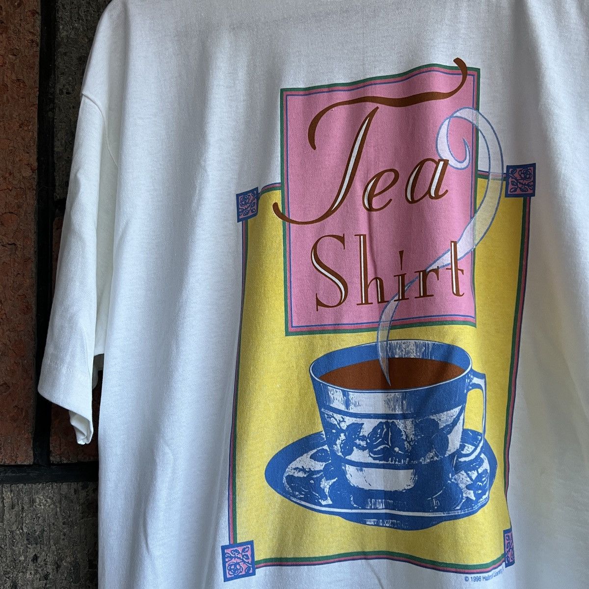 image of VTG 1996 “Tea Shirt” Tee Shirt Funny Art in White, Men's (Size XL)