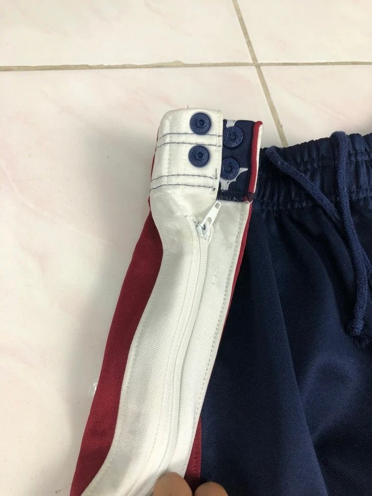 Kappa × Vintage Vintage Kappa Side Tape Button Track Bottom Size US 32 / EU 48 - 7 Thumbnail