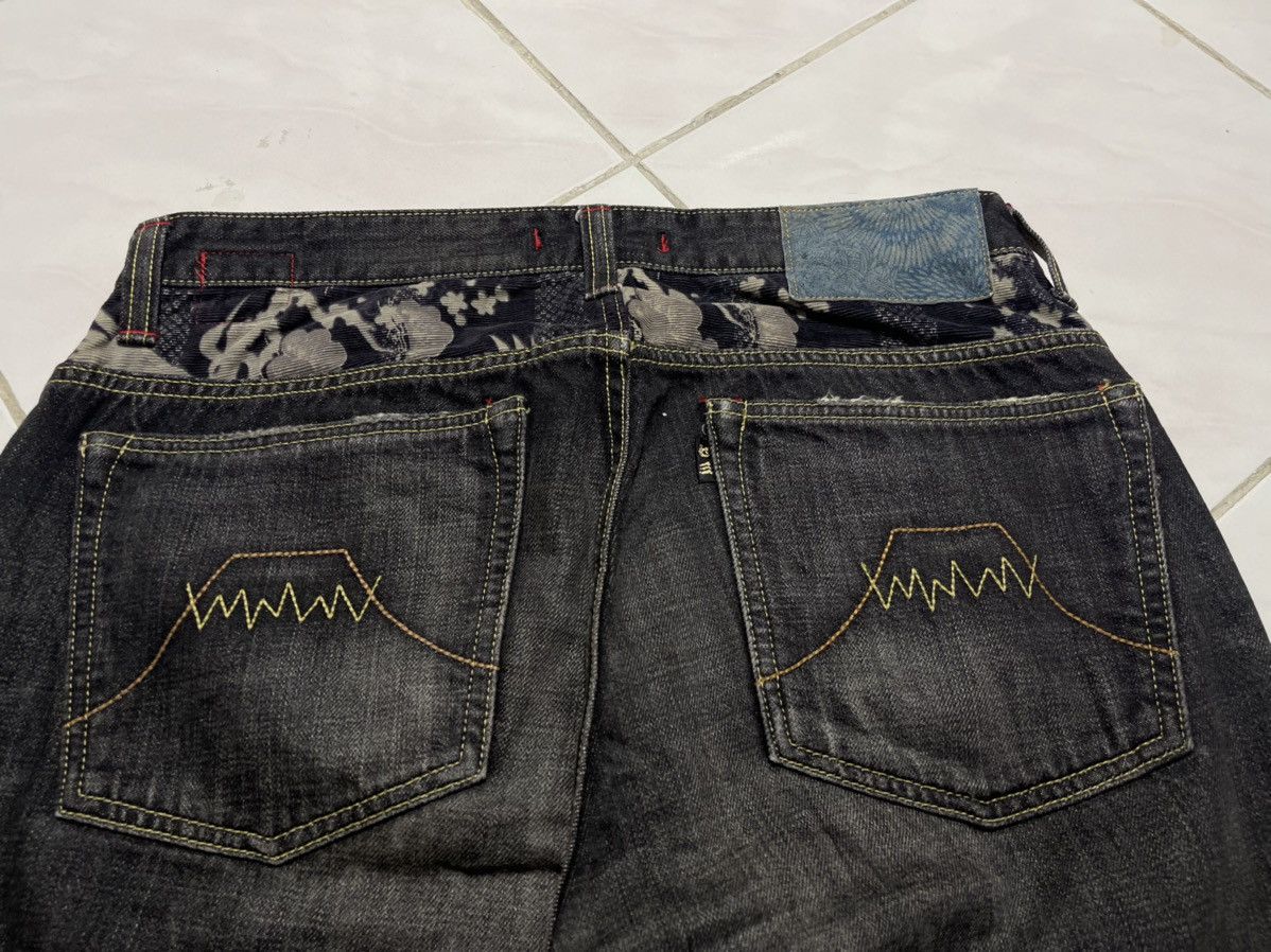 Japanese Brand Naminoritatsujin Japan Fuji Motive Jeans Size US 33 - 17 Thumbnail