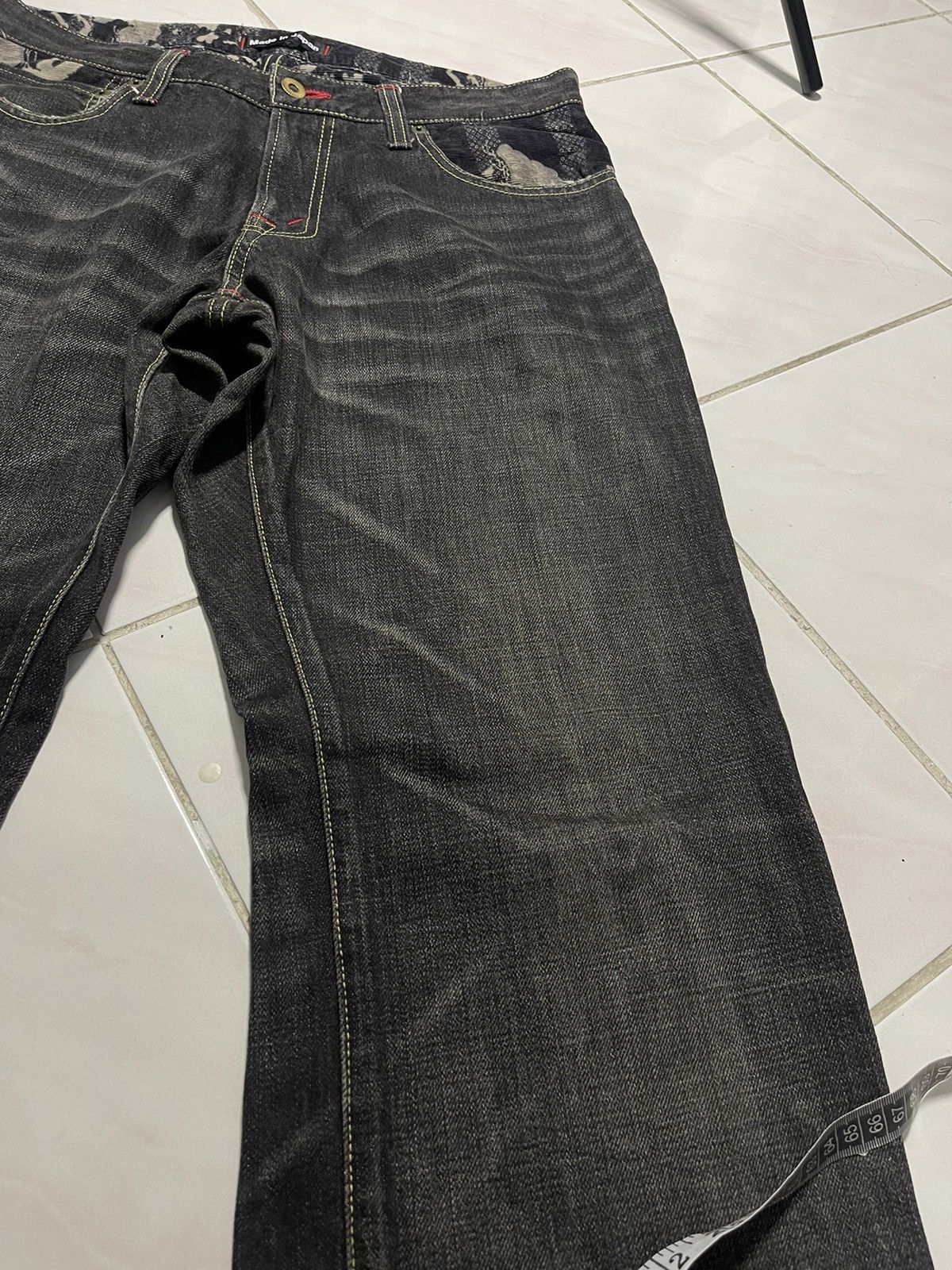 Japanese Brand Naminoritatsujin Japan Fuji Motive Jeans Size US 33 - 6 Thumbnail