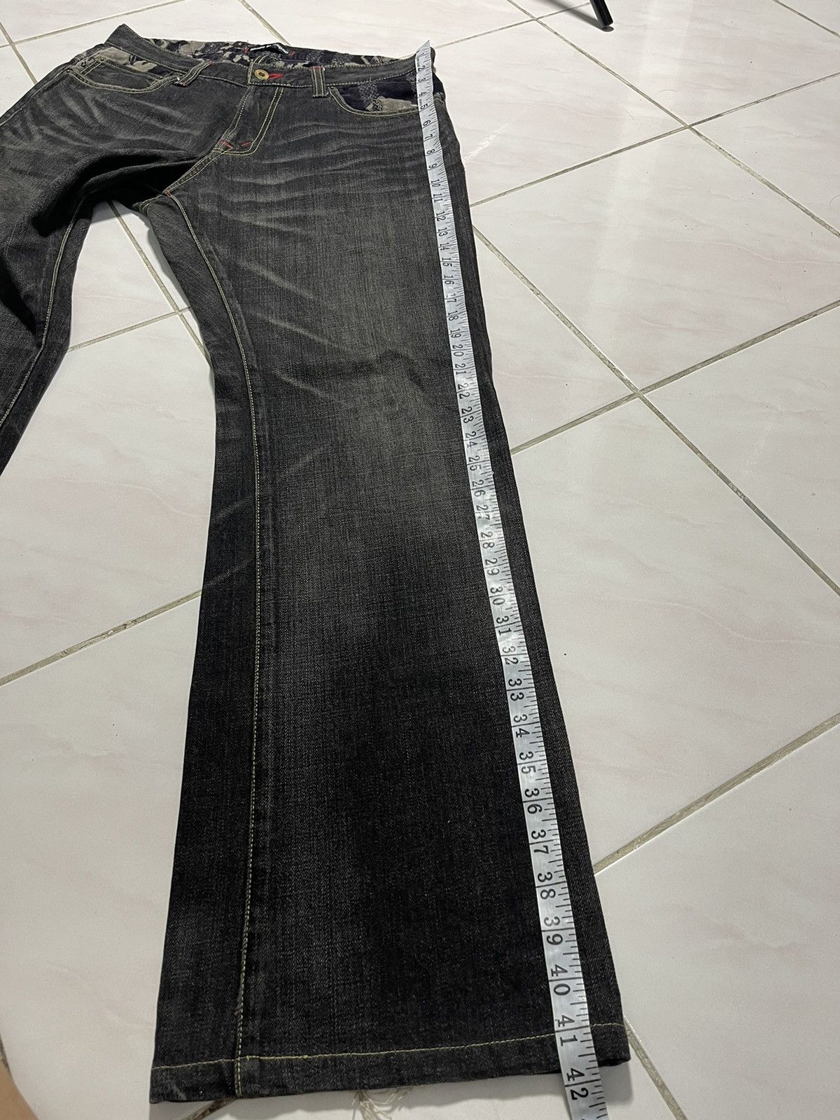 Japanese Brand Naminoritatsujin Japan Fuji Motive Jeans Size US 33 - 11 Thumbnail