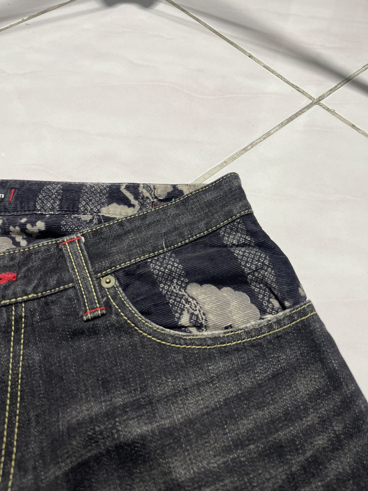 Japanese Brand Naminoritatsujin Japan Fuji Motive Jeans Size US 33 - 4 Thumbnail